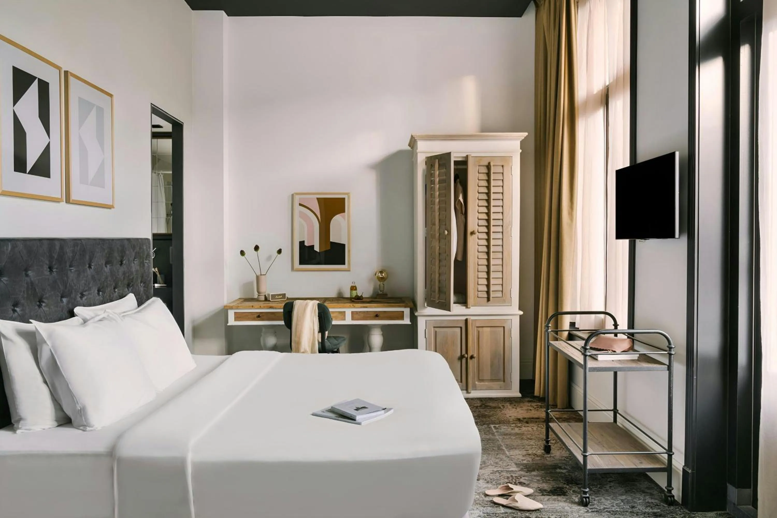 Bedroom in Park House Hotel Museum Quarter, Sonder by Marriott Bonvoy