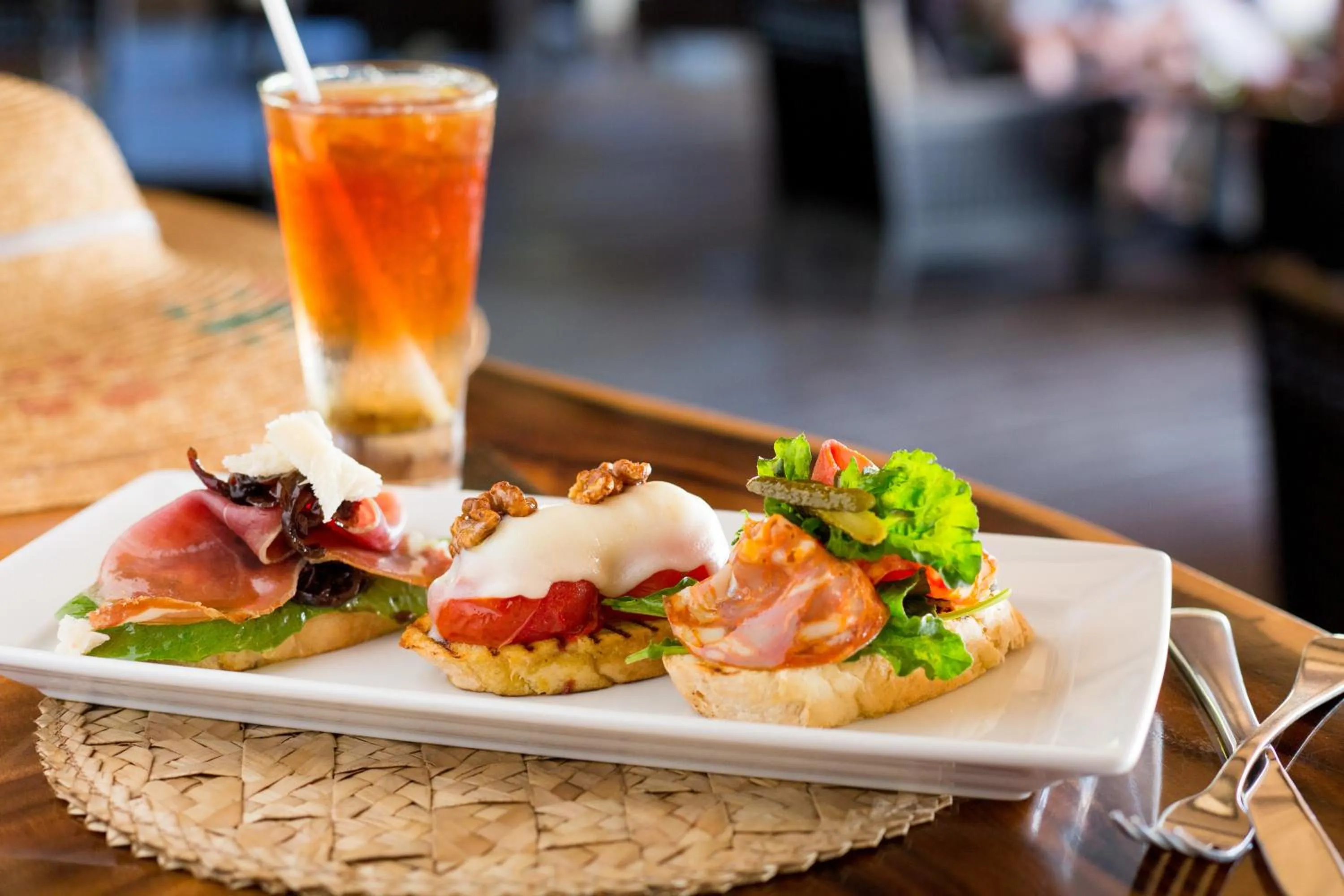 Lunch in Musket Cove Island Resort