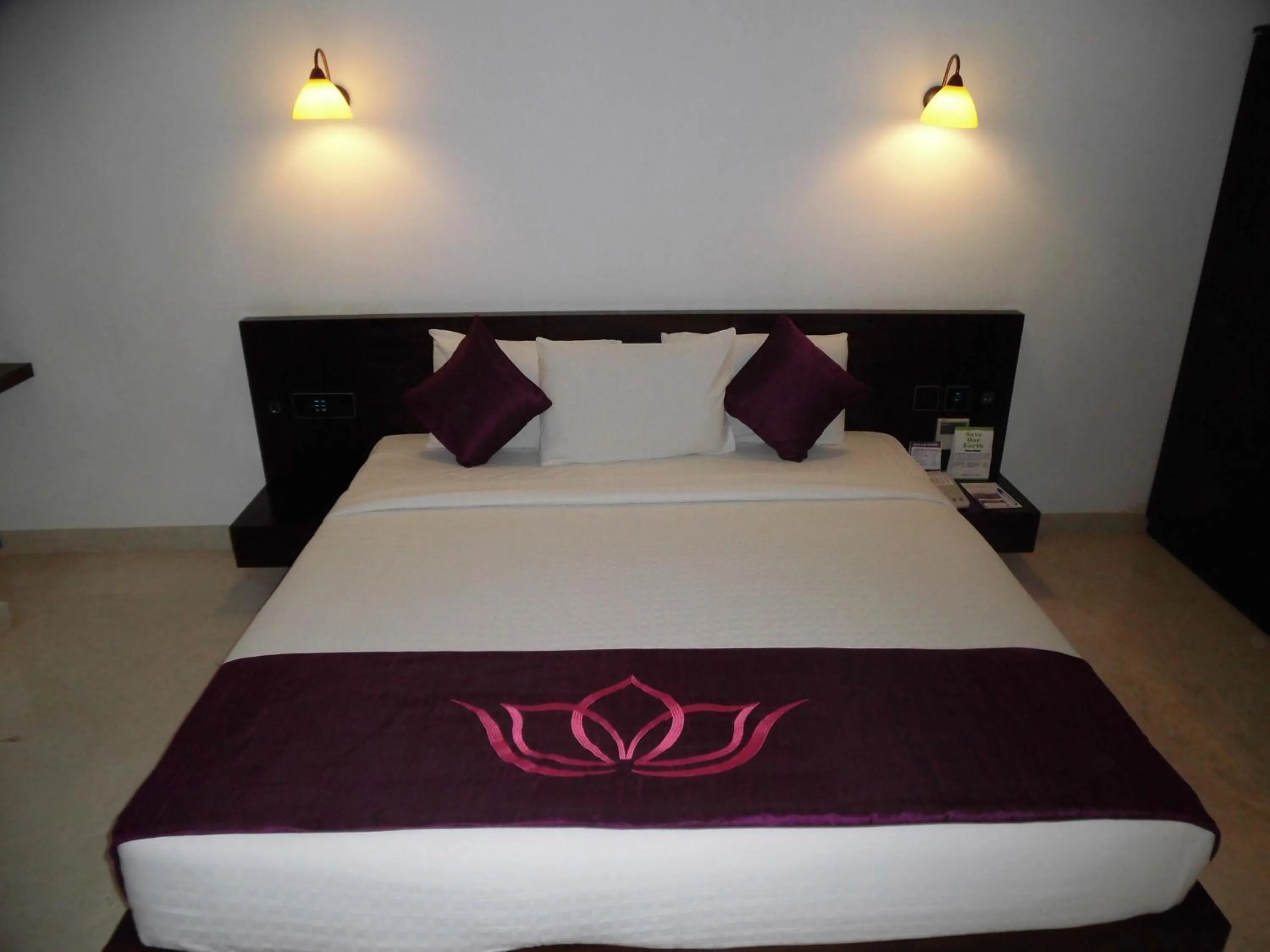 bunk bed in Lakshmi Hotel