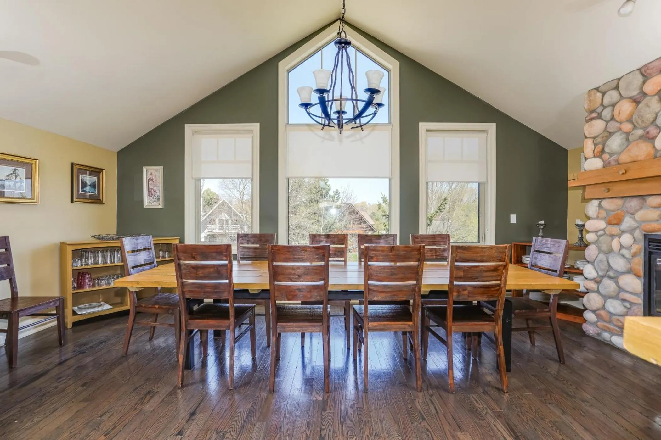 Living room in Blue View 5 Chalet
