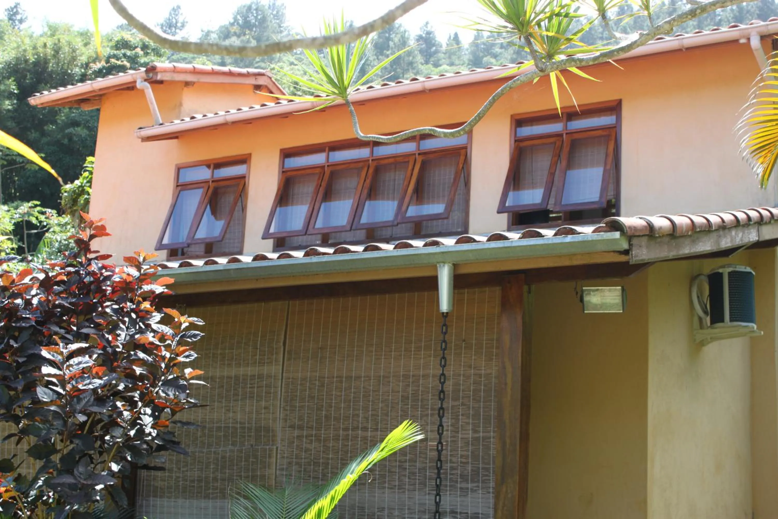 Facade/entrance in Piscina climatizada, jacuzzi e com grande área verde