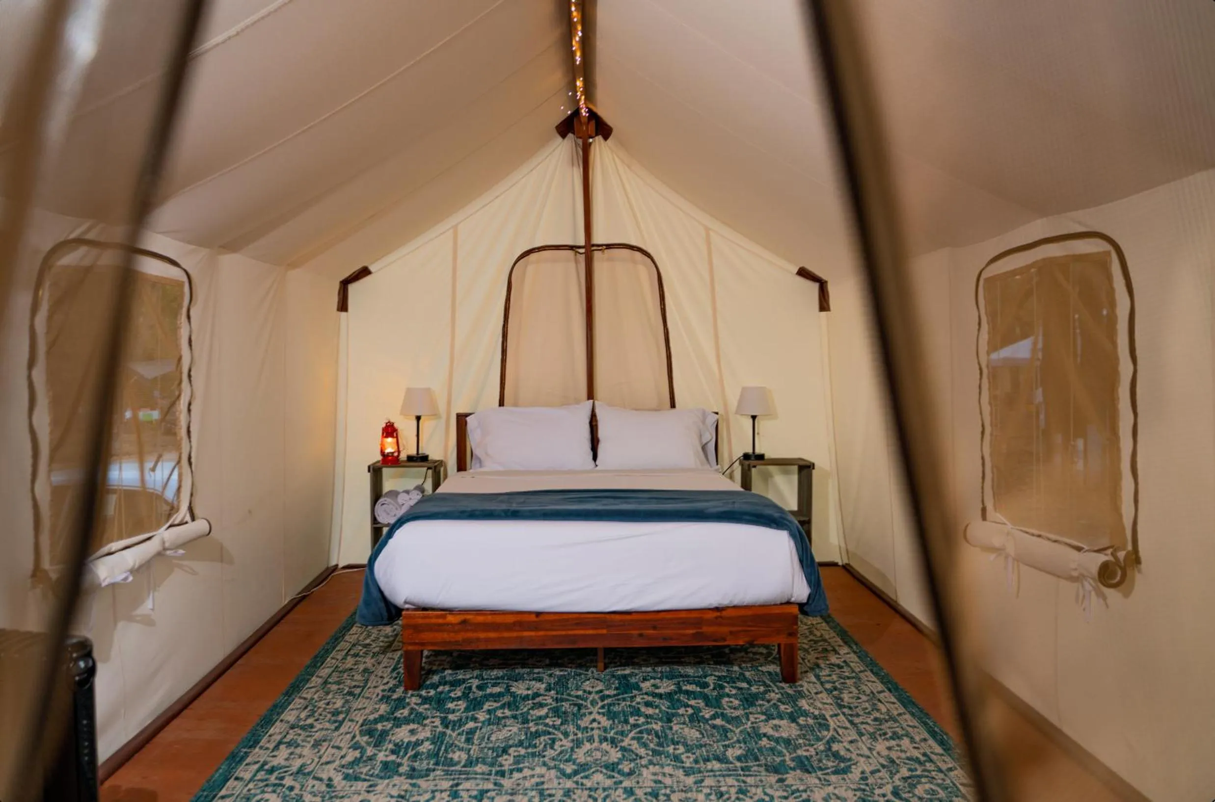 Photo of the whole room, Bed in Wildhaven Sonoma Glamping