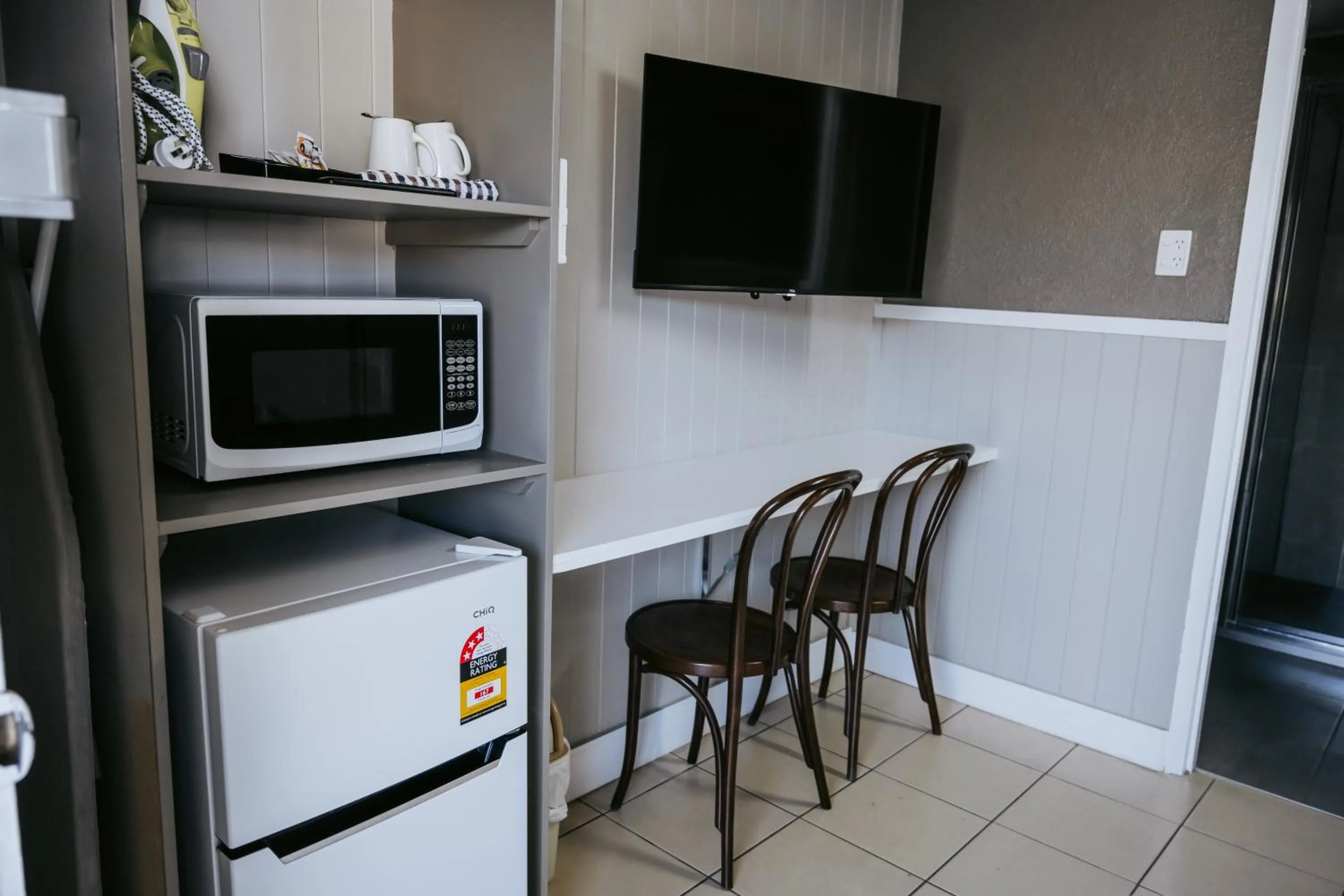 TV and multimedia in Rix Hotel Motel