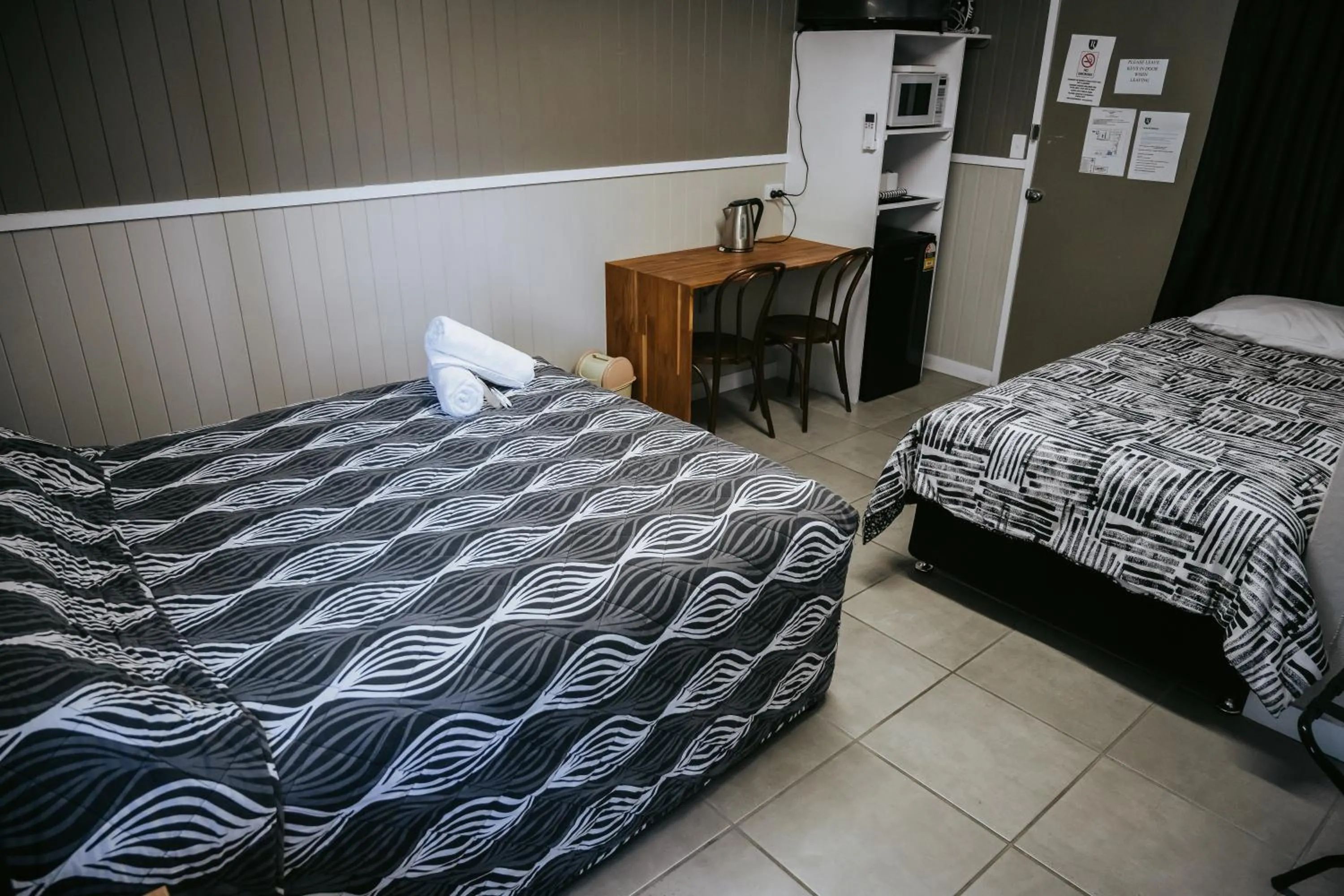 Bedroom, Bed in Rix Hotel Motel