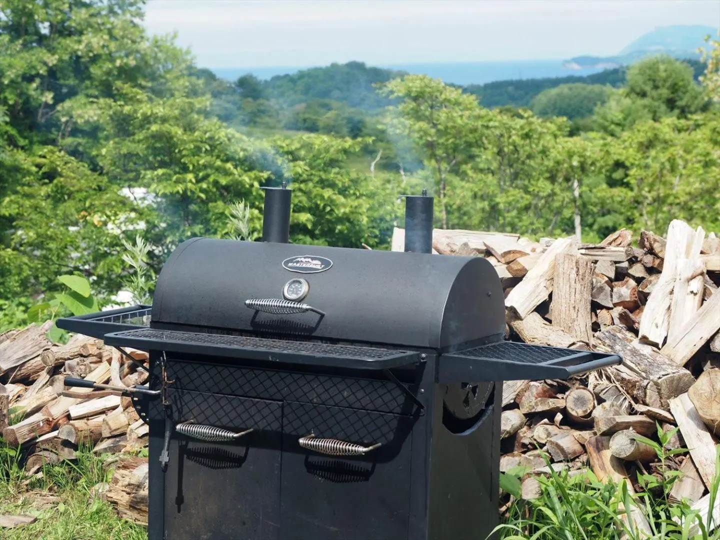 BBQ facilities in Minanonno Play Village