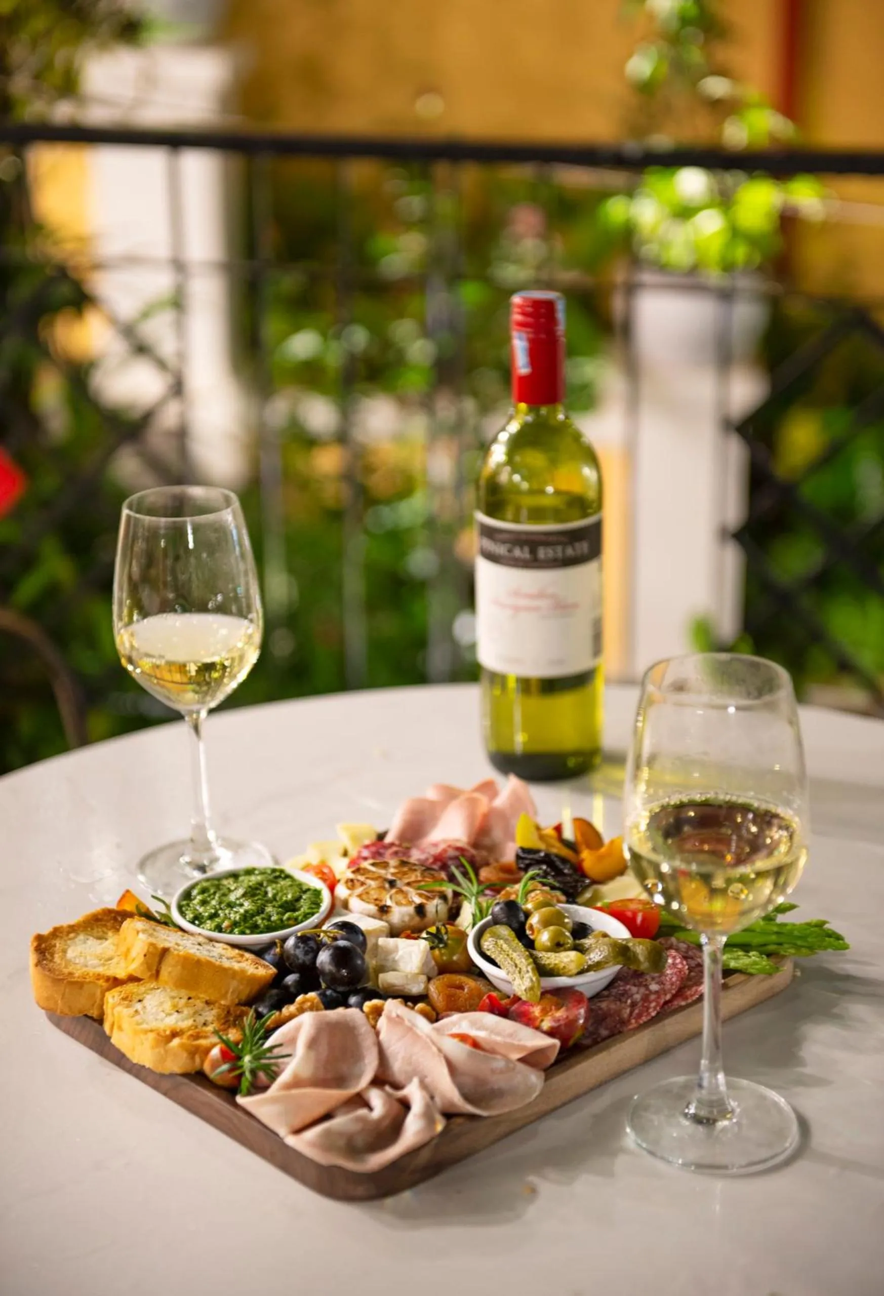 Restaurant/places to eat in Cat Cat Galerie d’Art