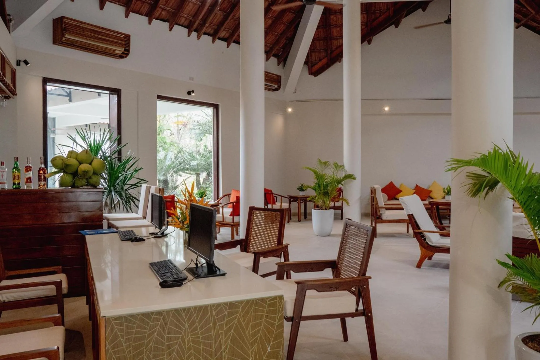 Lounge or bar in Pax Ana Doc Let Resort & Spa