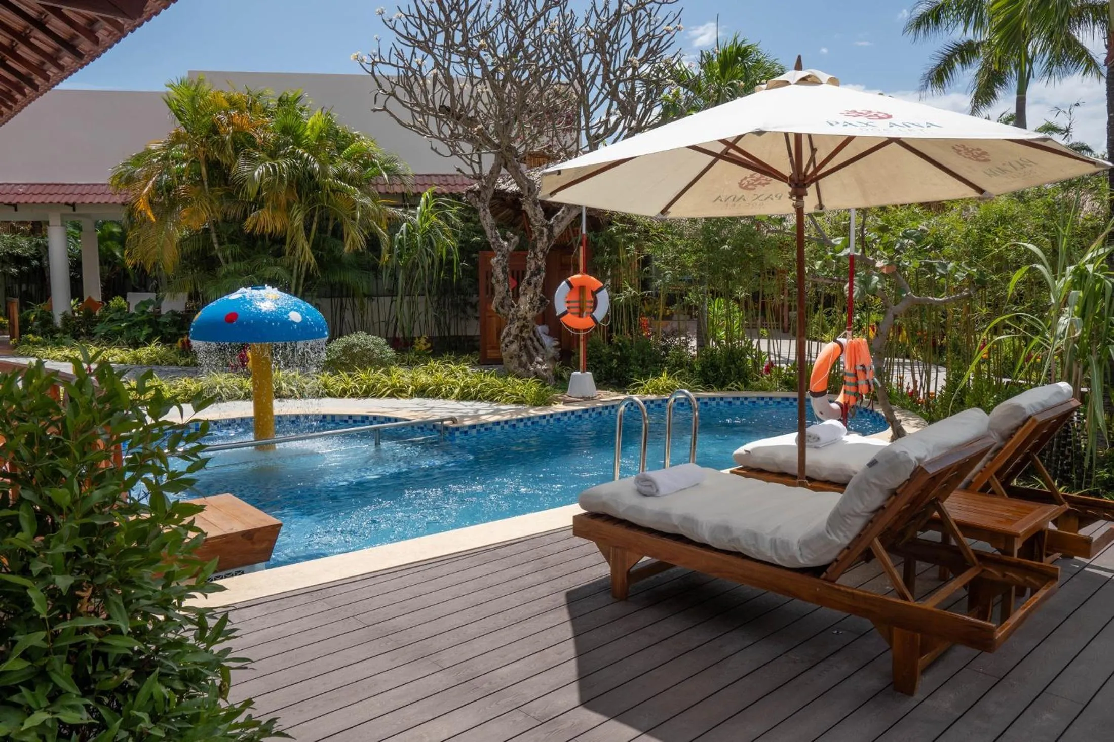 Swimming pool in Pax Ana Doc Let Resort & Spa