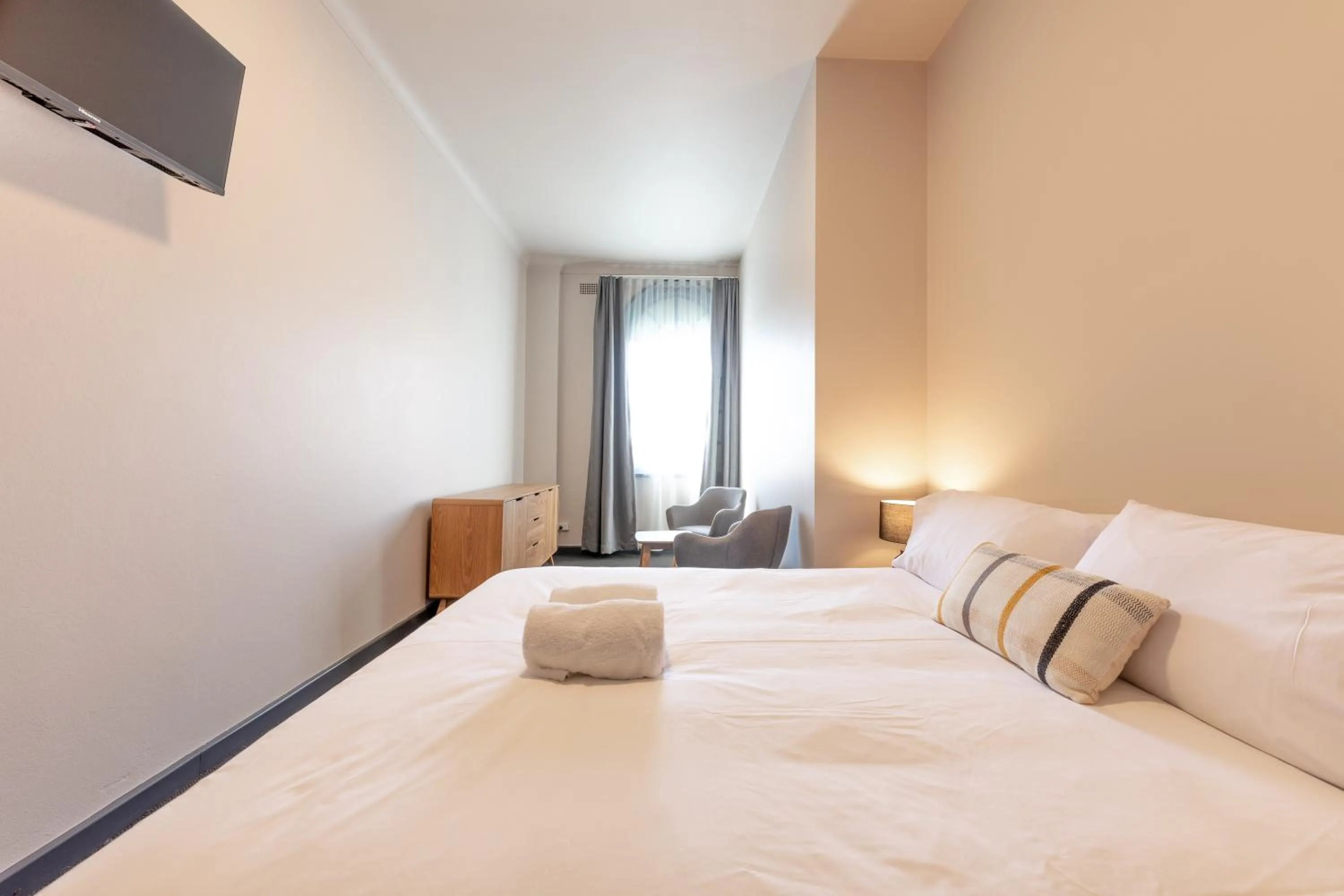 Bed in Lakemba Hotel