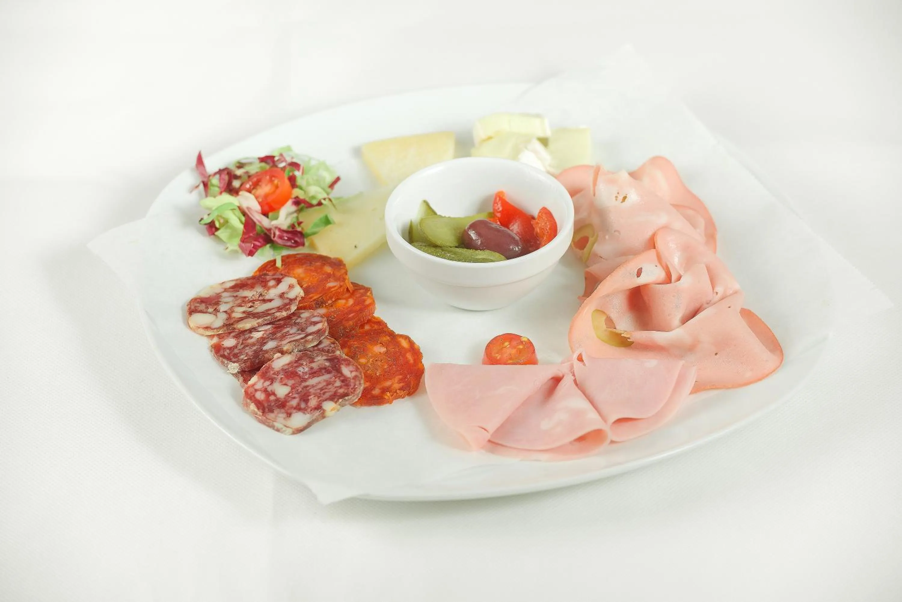 Restaurant/places to eat in Vila White