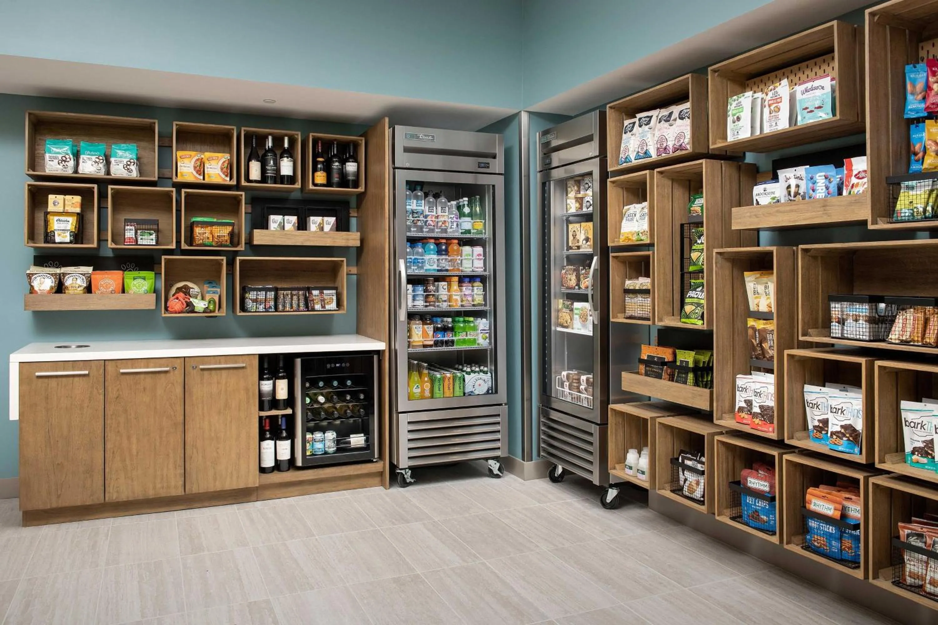 Restaurant/places to eat in Element Jacksonville Beach