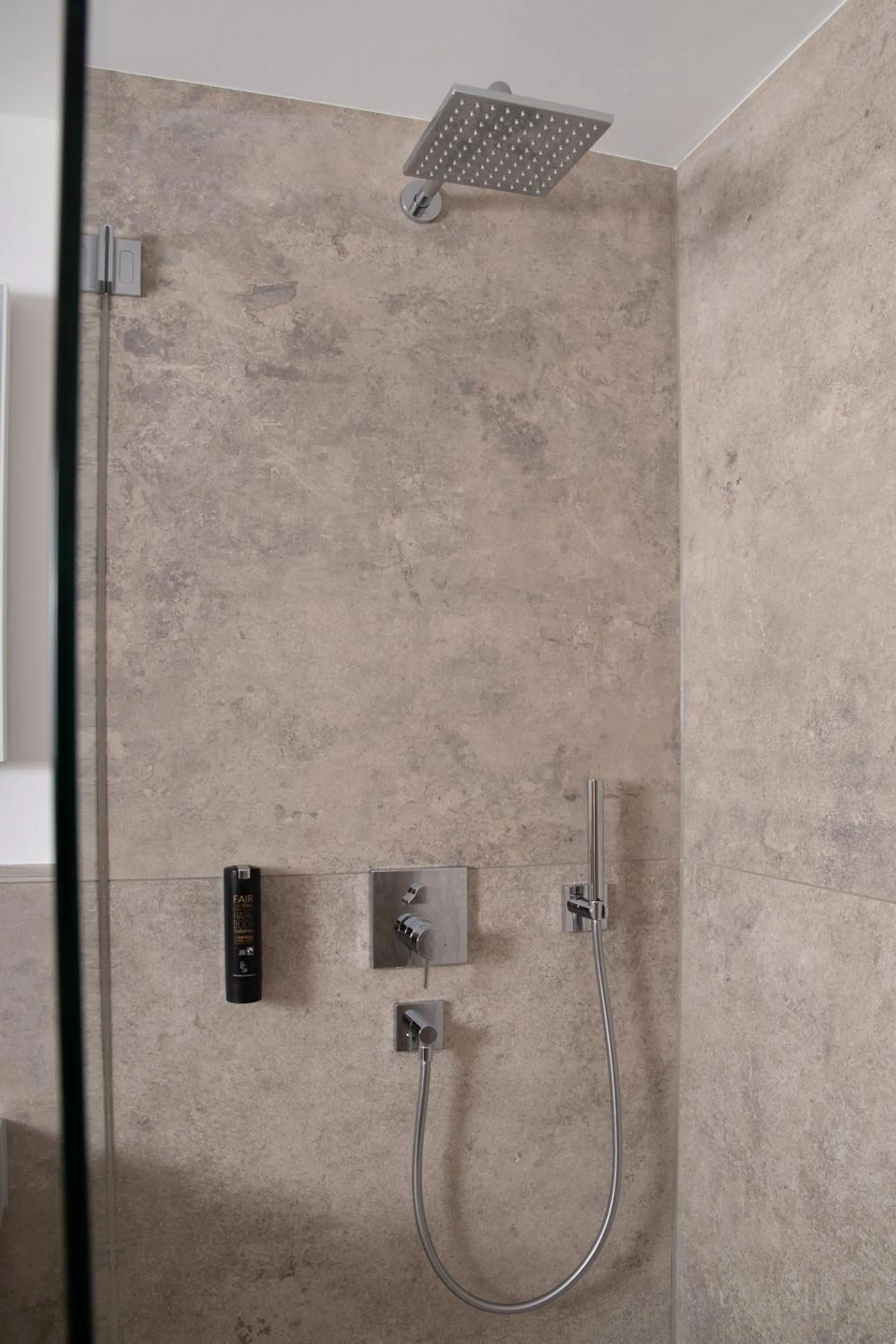 Shower in Hotel Elfbuchen