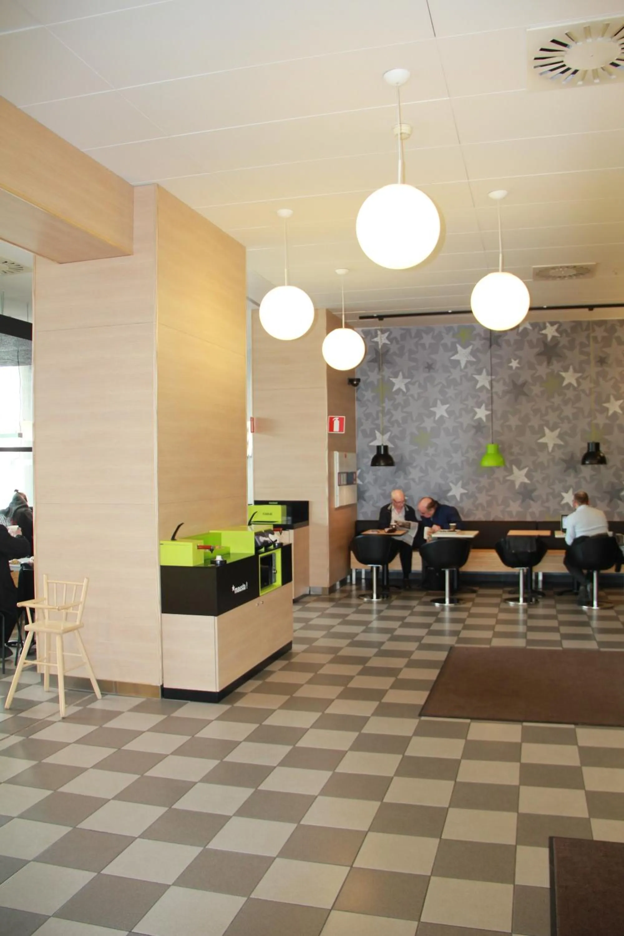 Restaurant/places to eat in Hesehotelli Turku Linja-autoasema