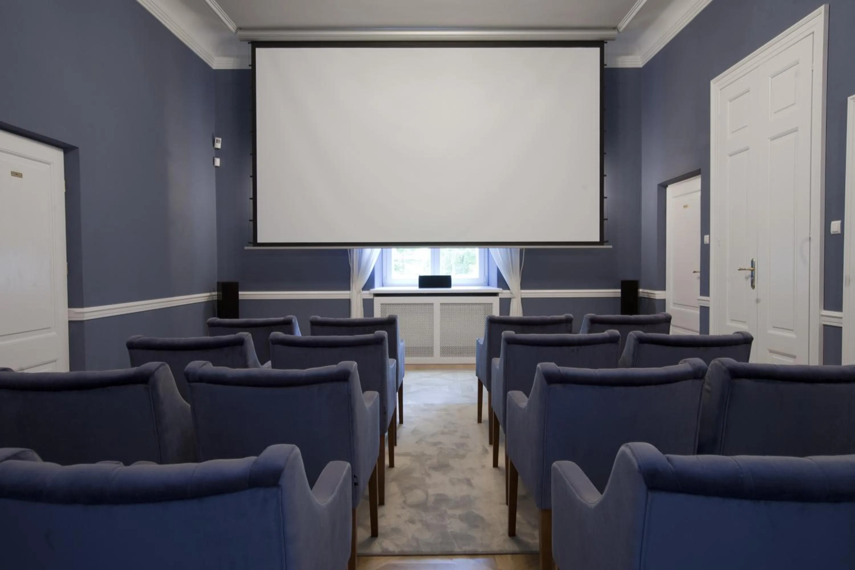 TV and multimedia in Pałac Cieleśnica