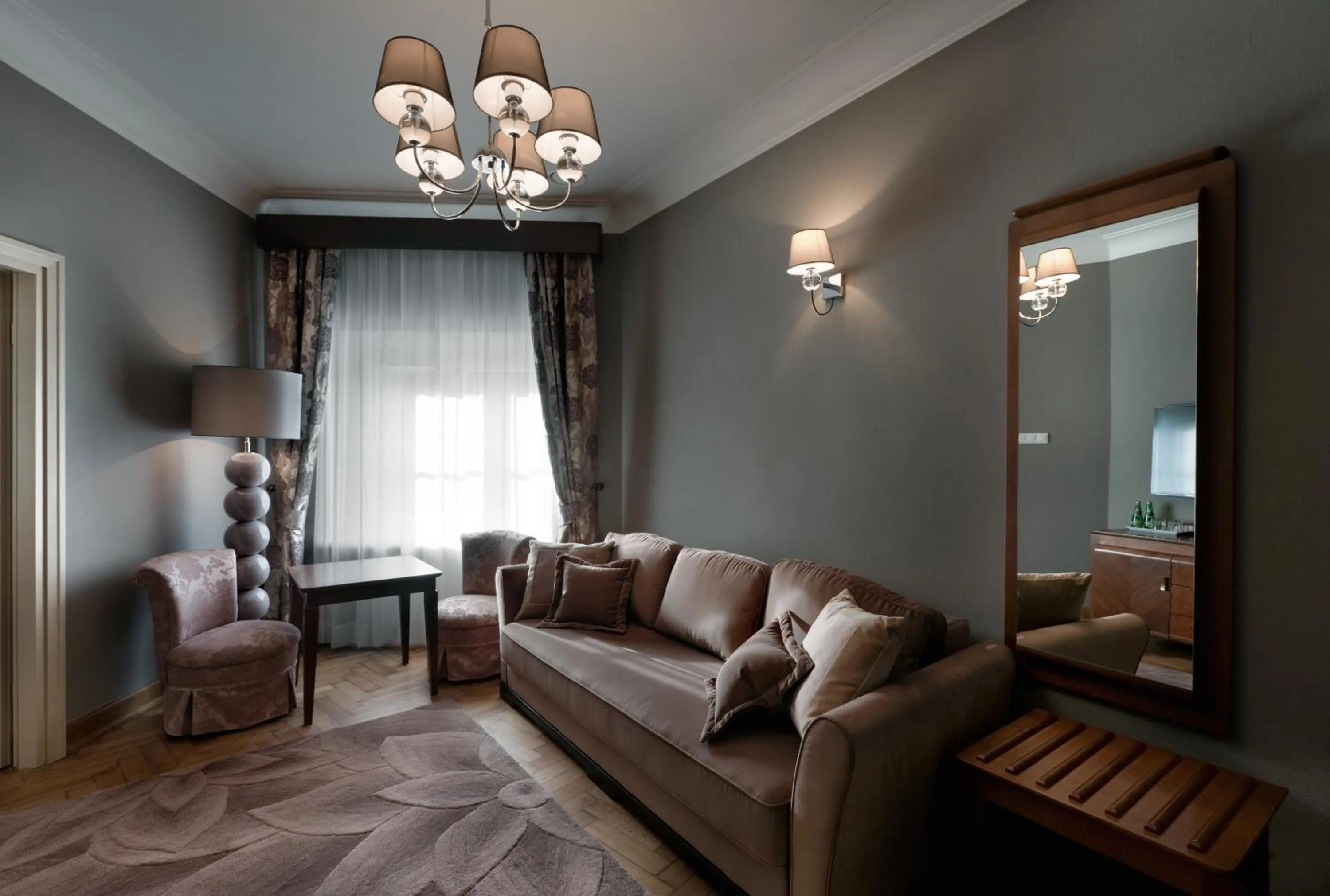 Decorative detail in Pałac Cieleśnica