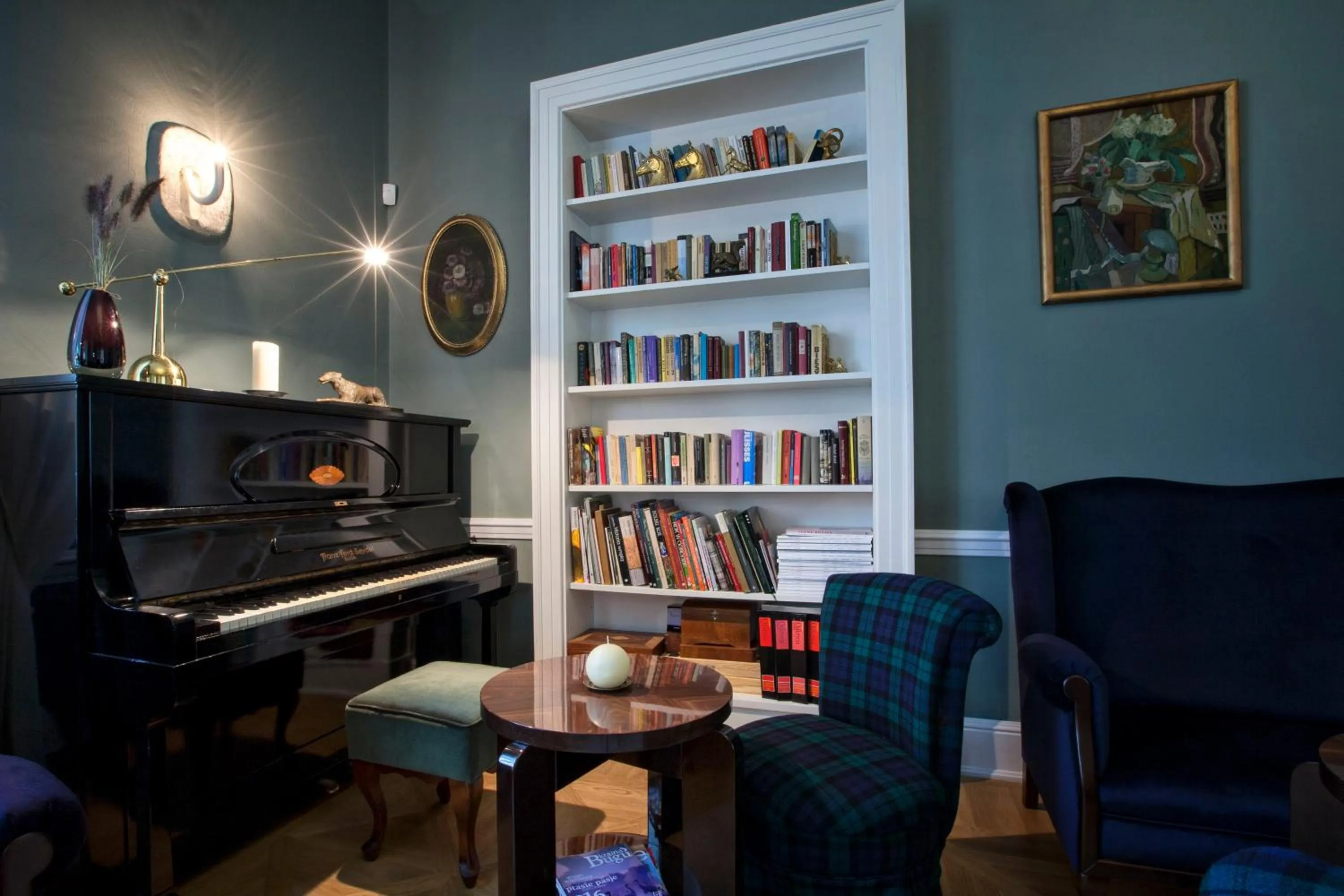 Library in Pałac Cieleśnica