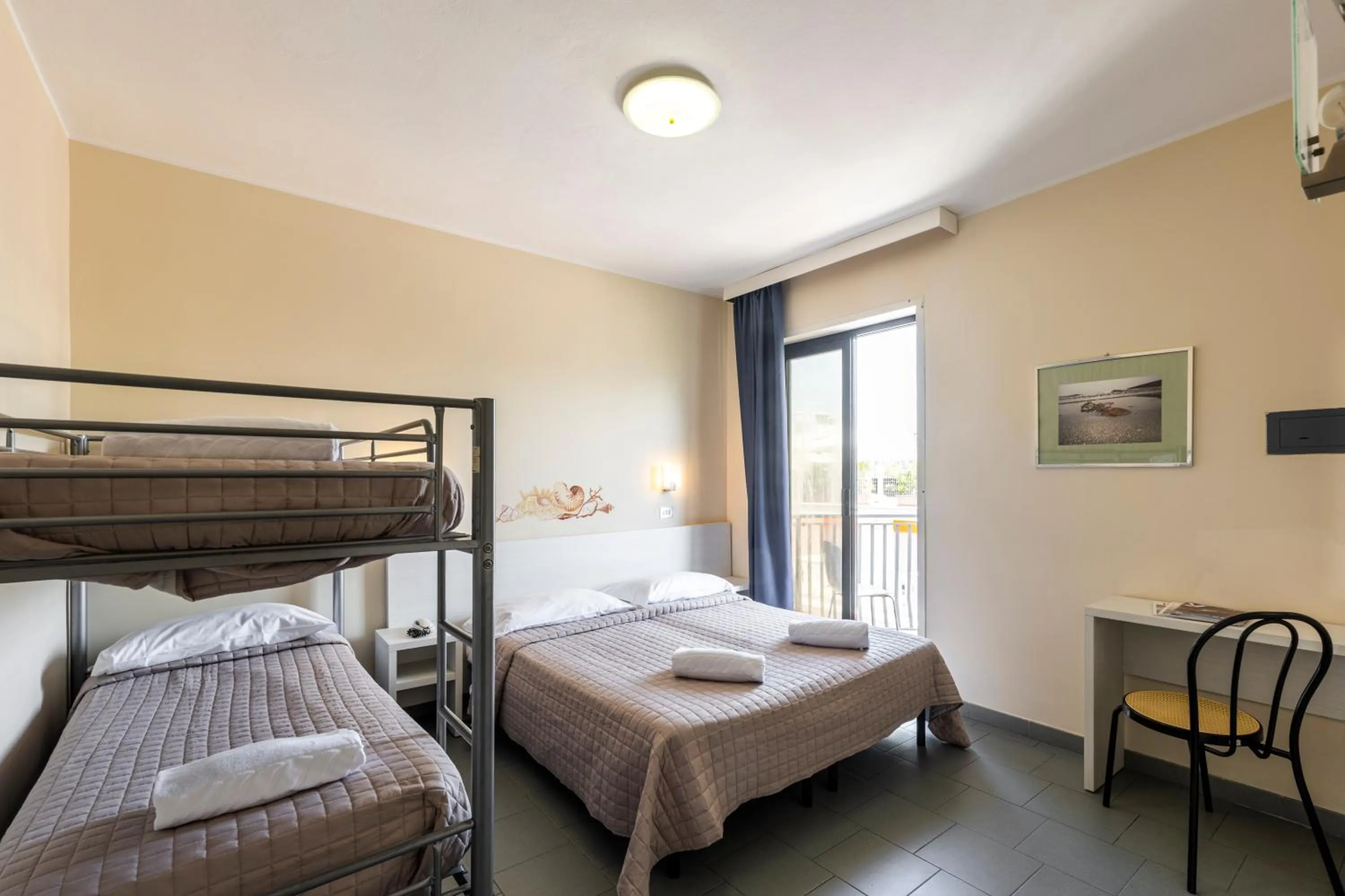 Bedroom, Bed in Hotel La Siesta