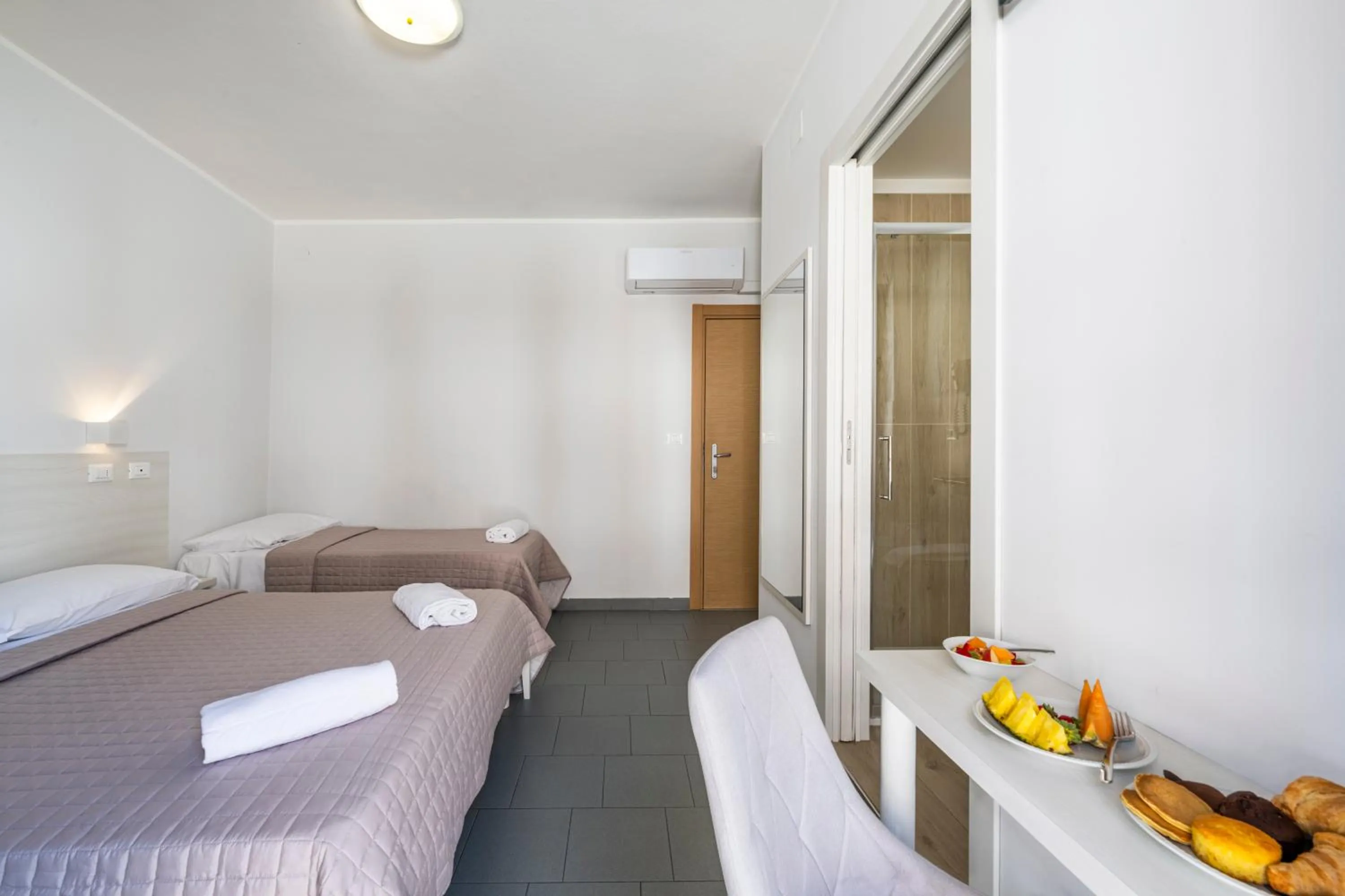 Photo of the whole room, Bed in Hotel La Siesta