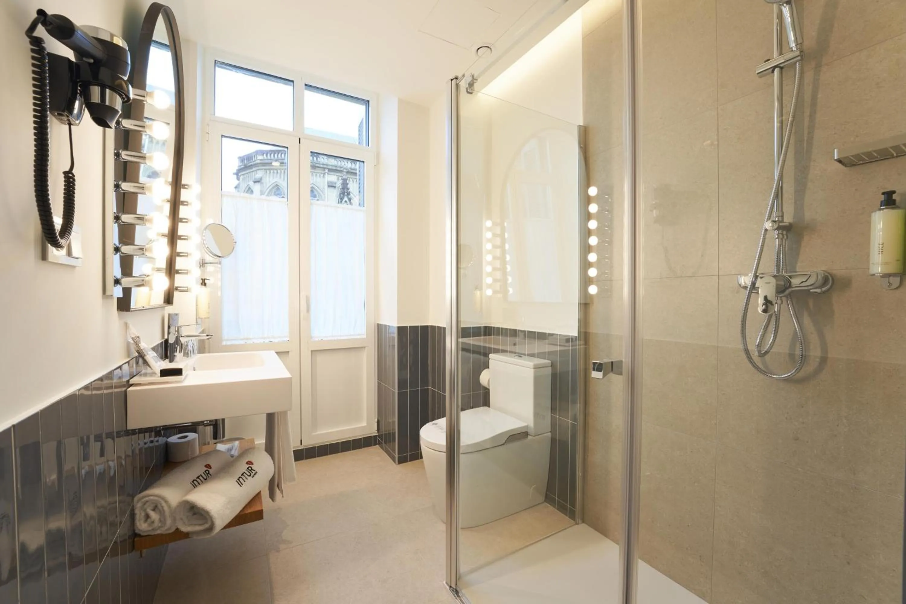 Bathroom in Intelier Villa Katalina