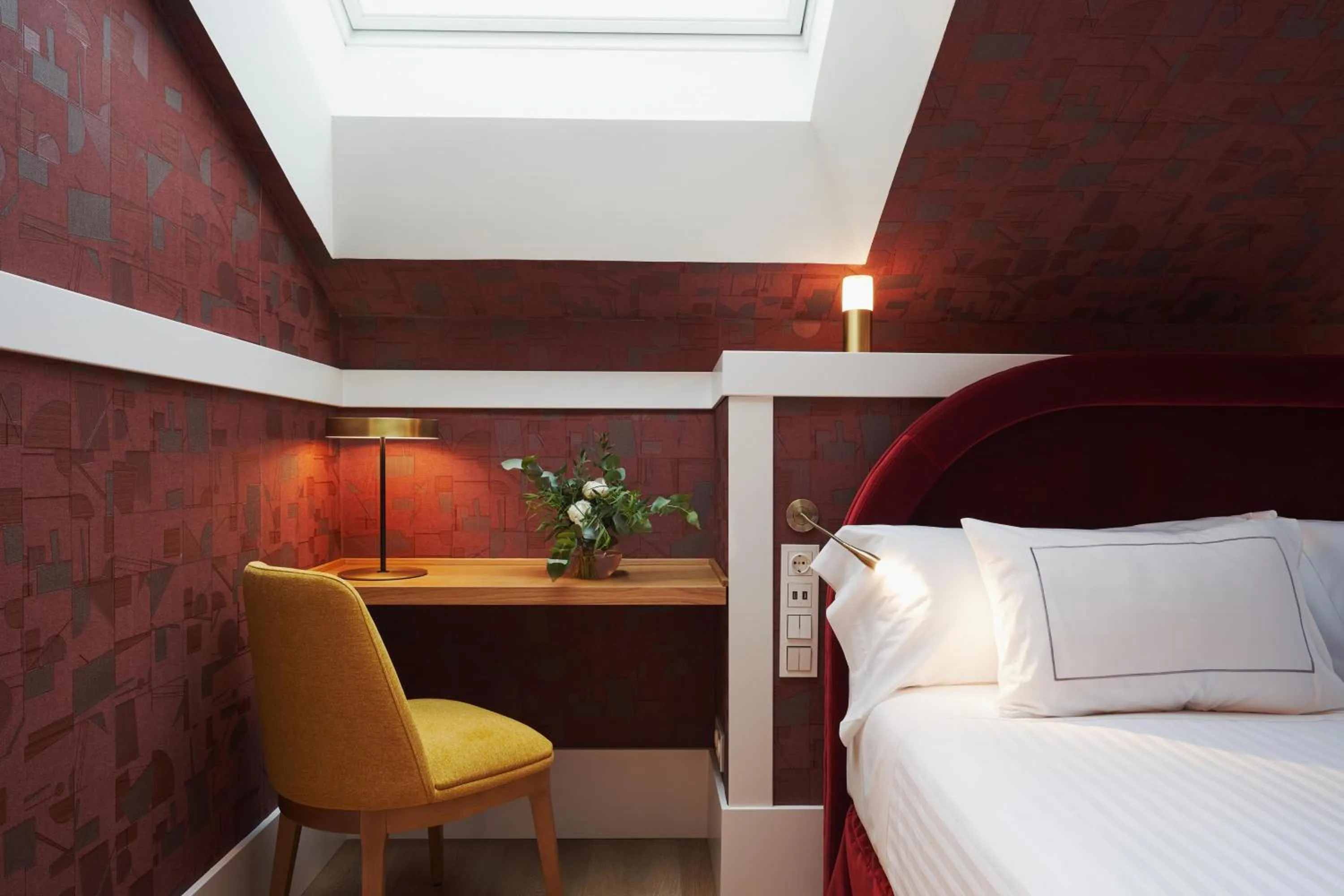 Seating area, Bed in Intelier Villa Katalina