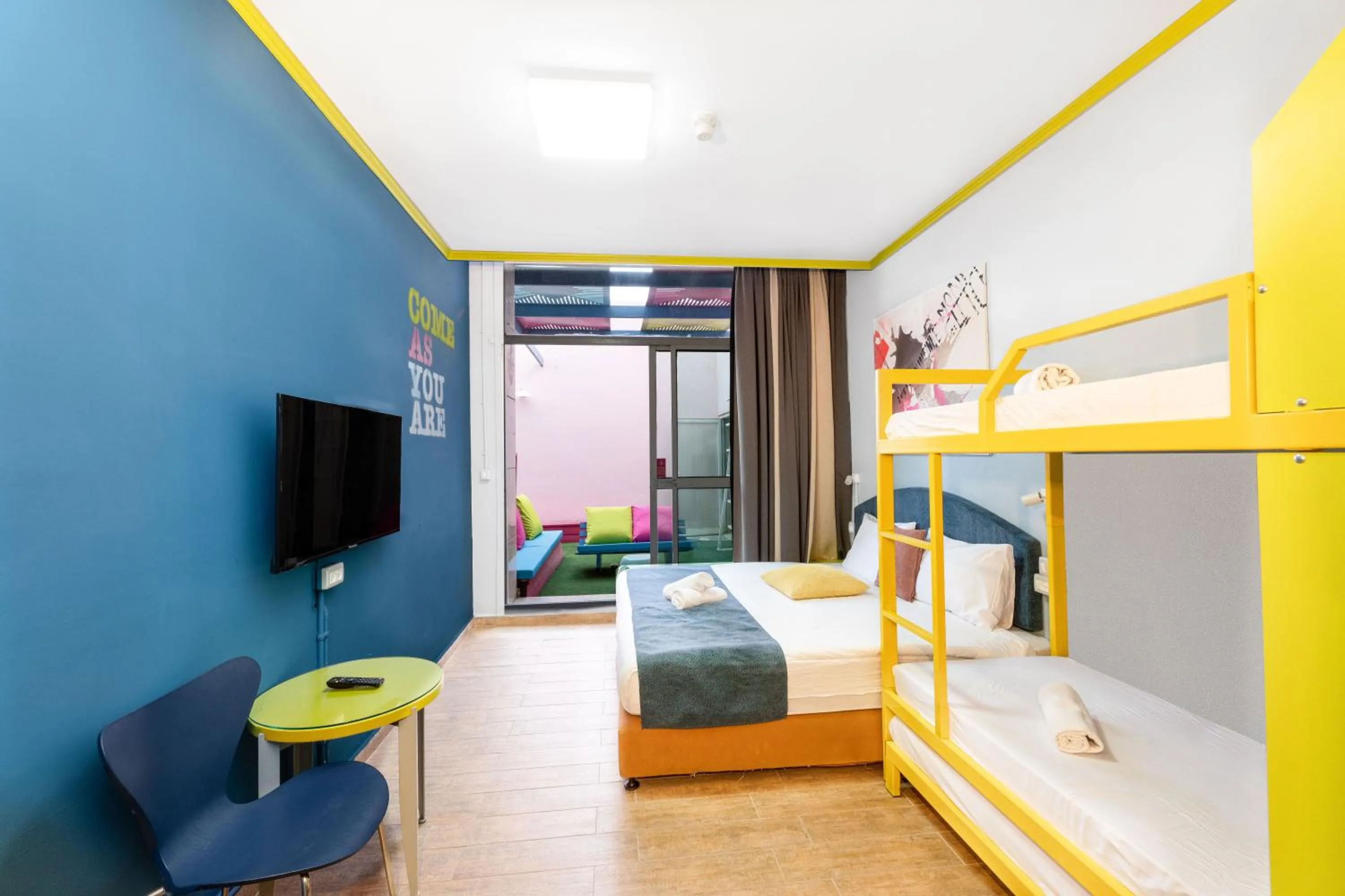 Bedroom, Bed in Abraham Eilat