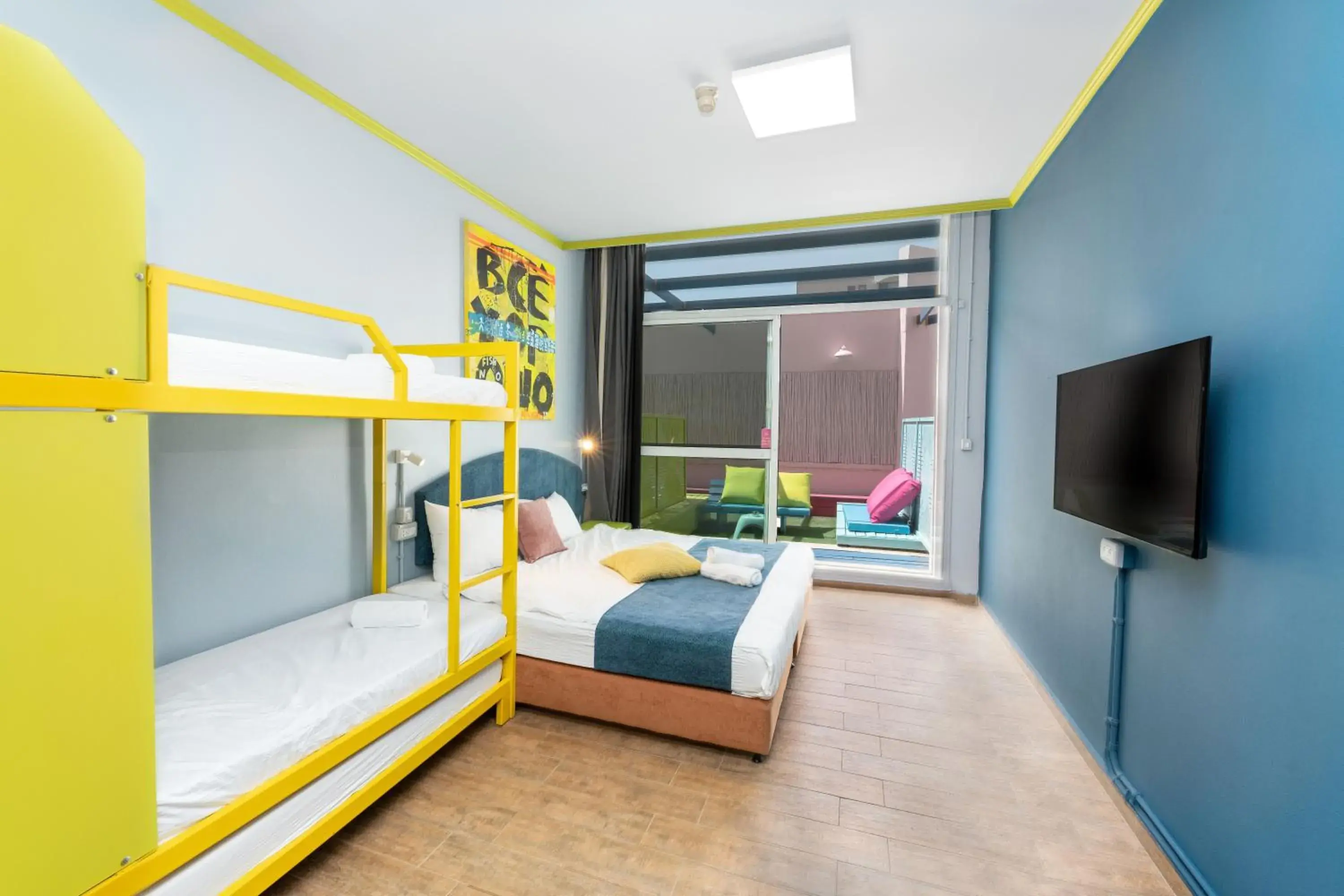 Family Garden in Abraham Eilat Family Garden in Abraham Eilat