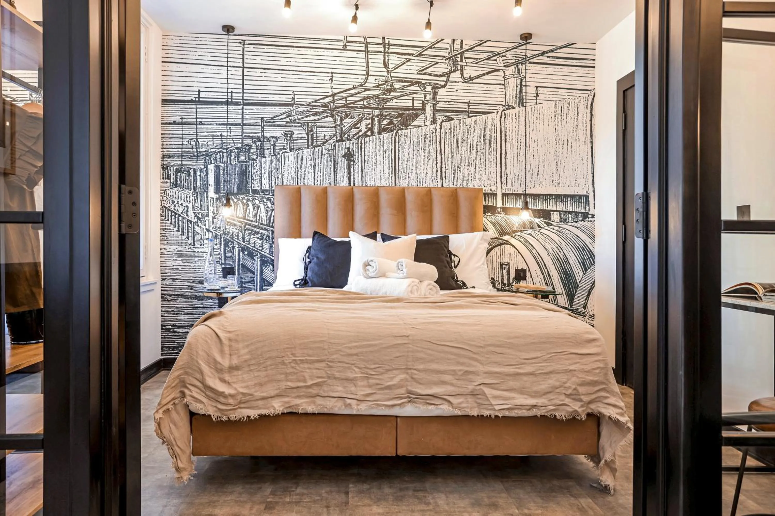 Bed in The Brewers Rooms Contemporary Aparthotel