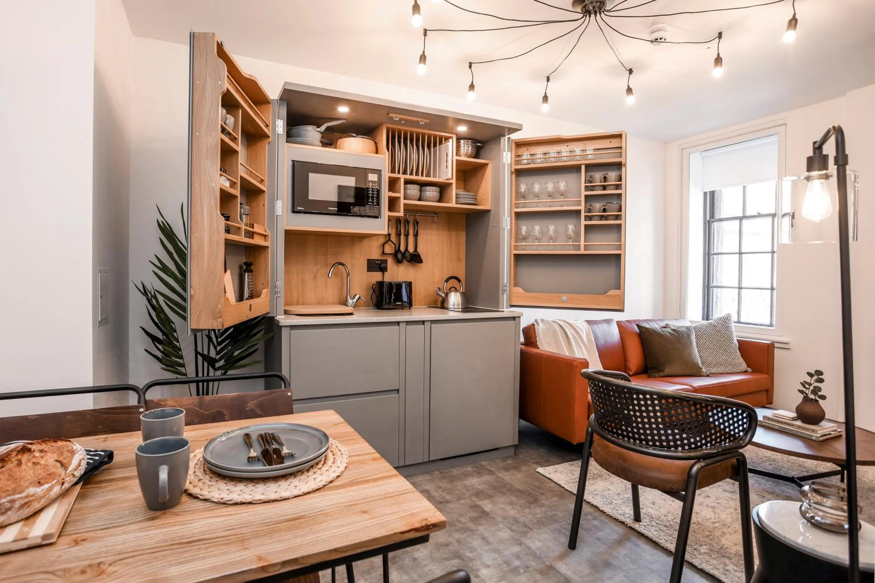 Kitchen or kitchenette in The Brewers Rooms Contemporary Aparthotel