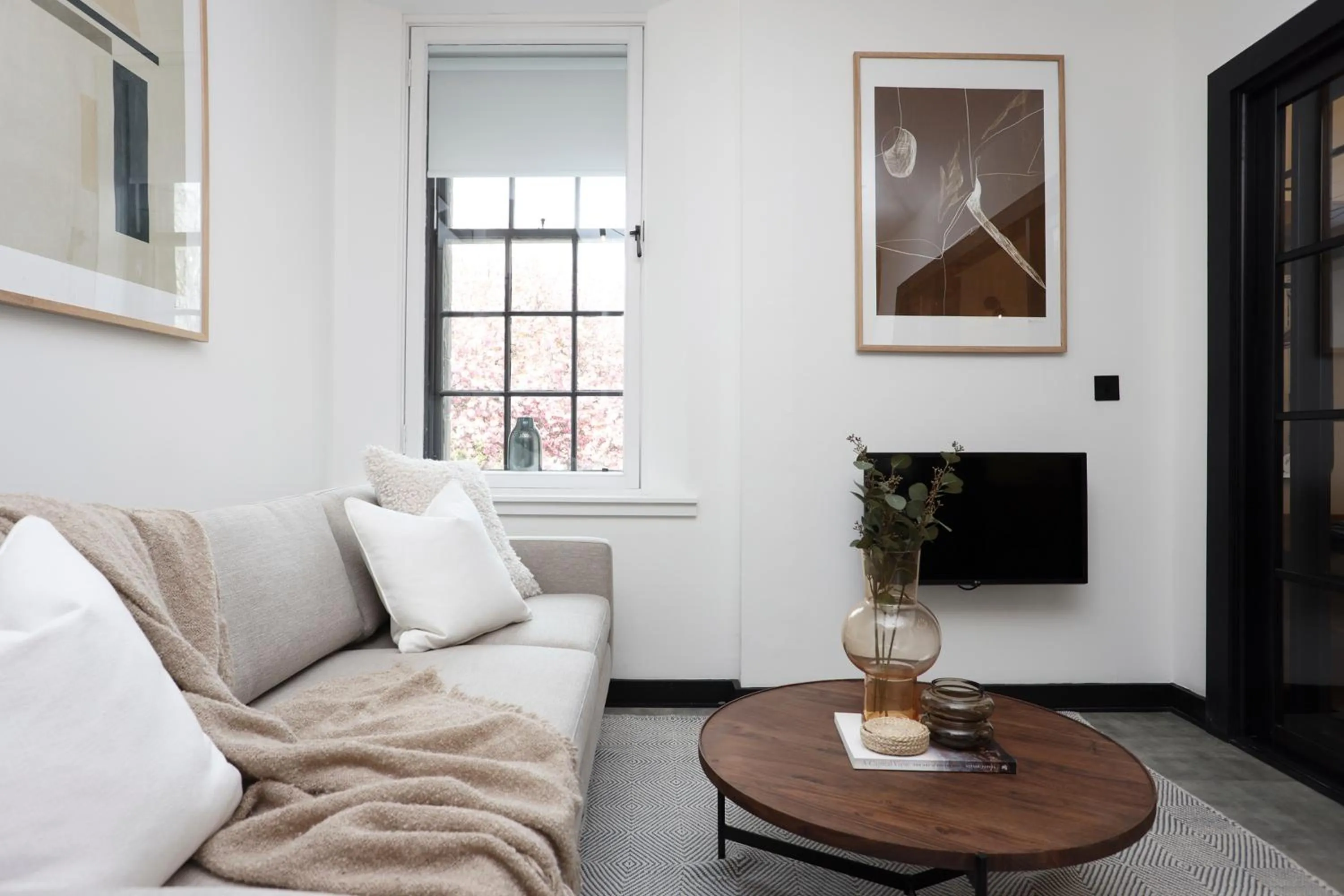 Living room in The Brewers Rooms Contemporary Aparthotel