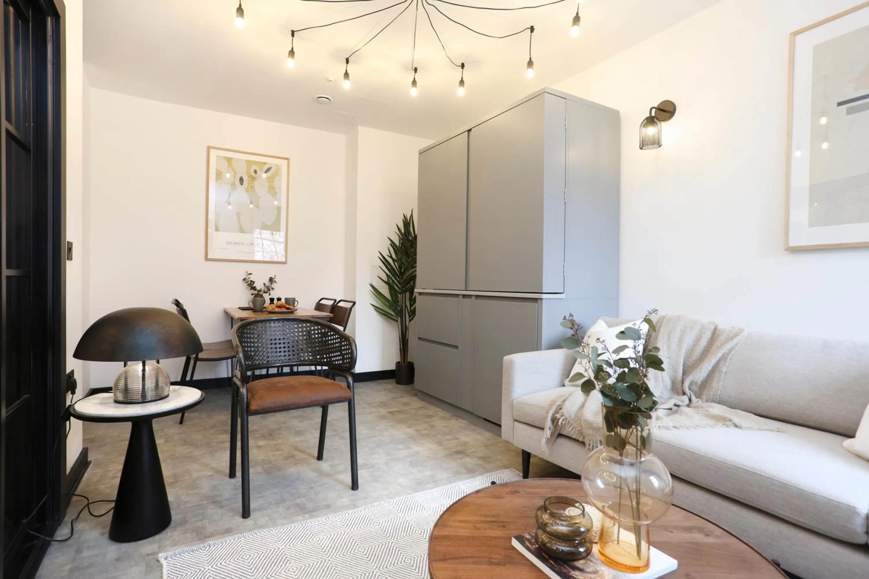 Living room in The Brewers Rooms Contemporary Aparthotel