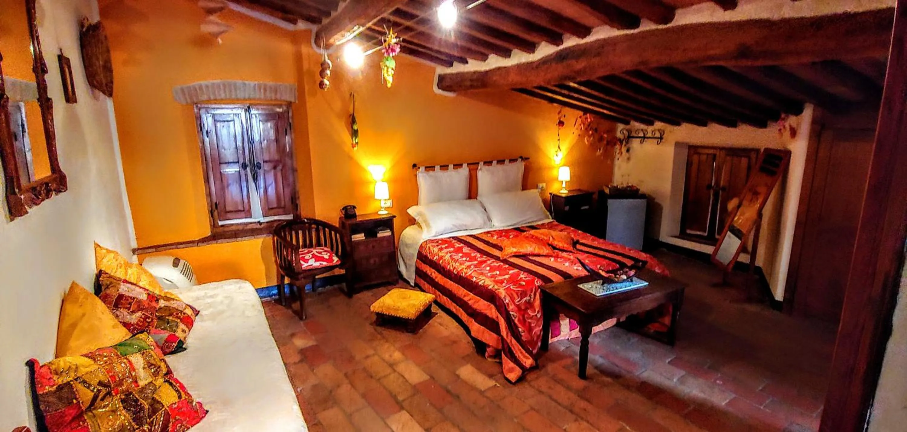 Photo of the whole room, Bed in B&B Le Undici Lune