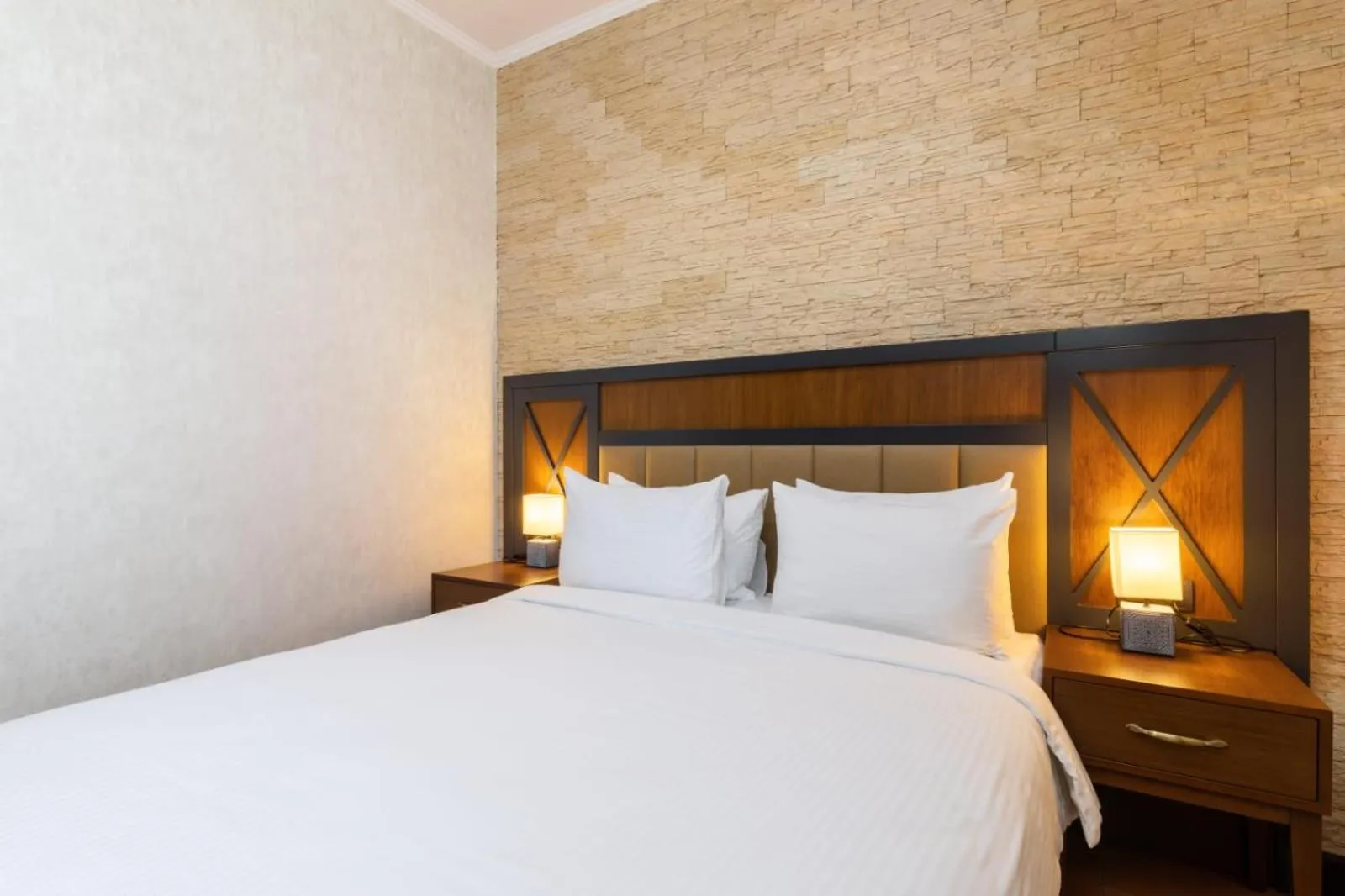 Bed in Hotel Chateau Kvirike