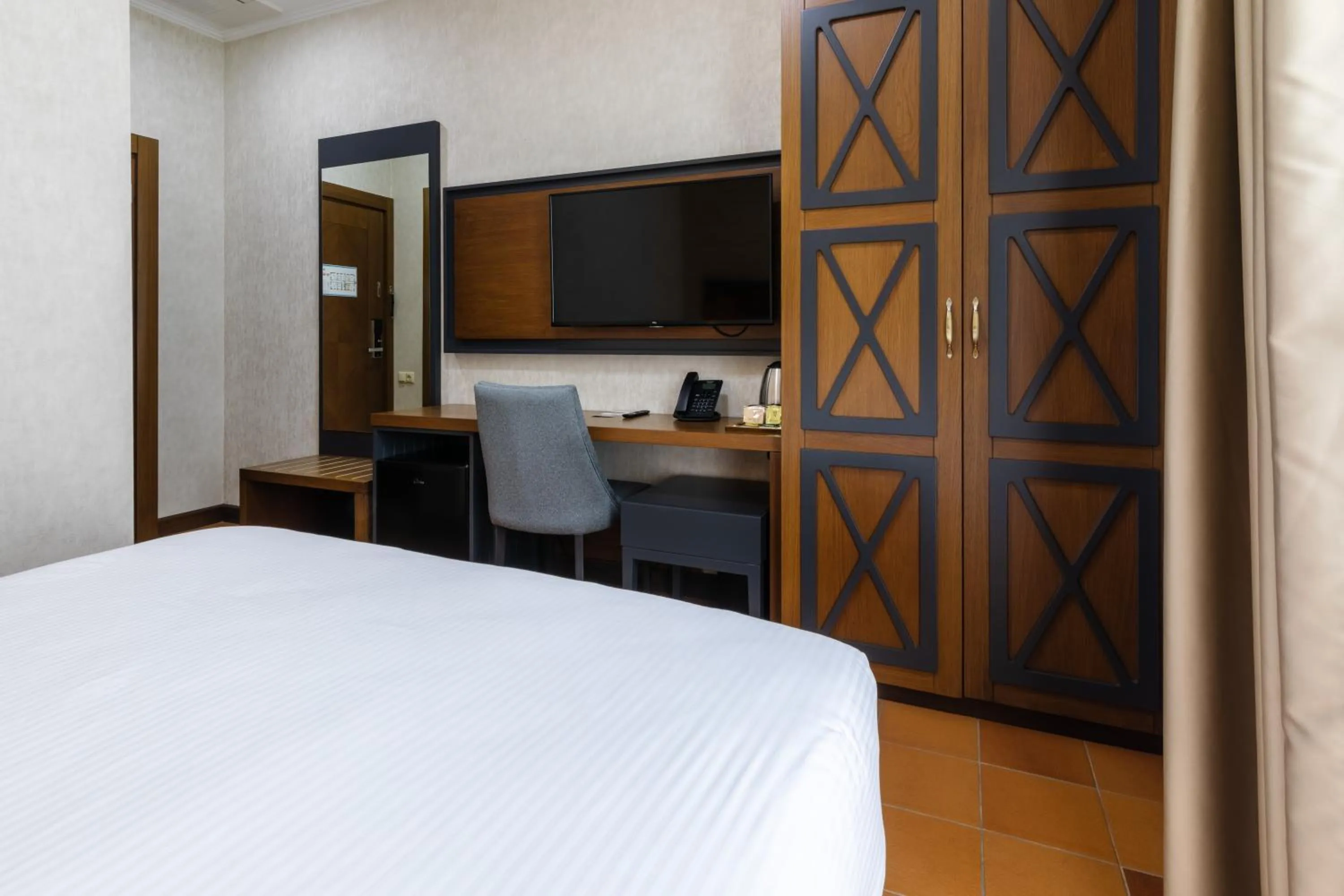 Bed in Hotel Chateau Kvirike