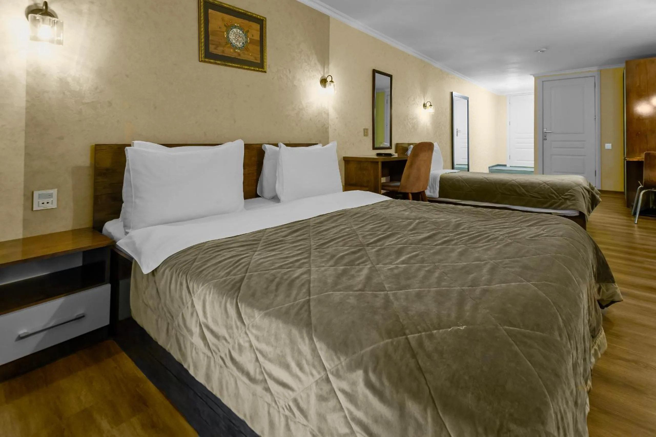 Bedroom, Bed in Moss Art Boutique Hotel