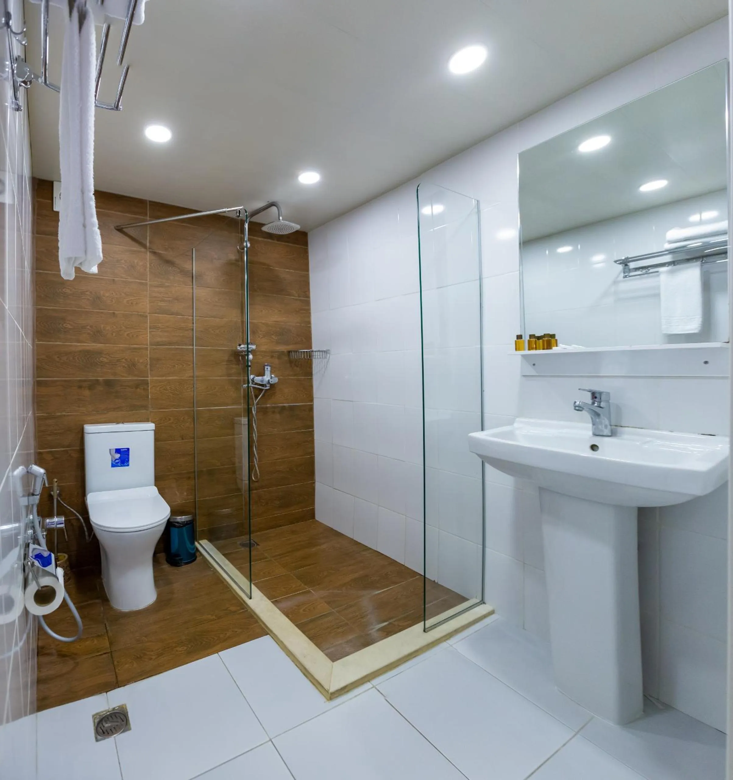 Toilet in Moss Art Boutique Hotel