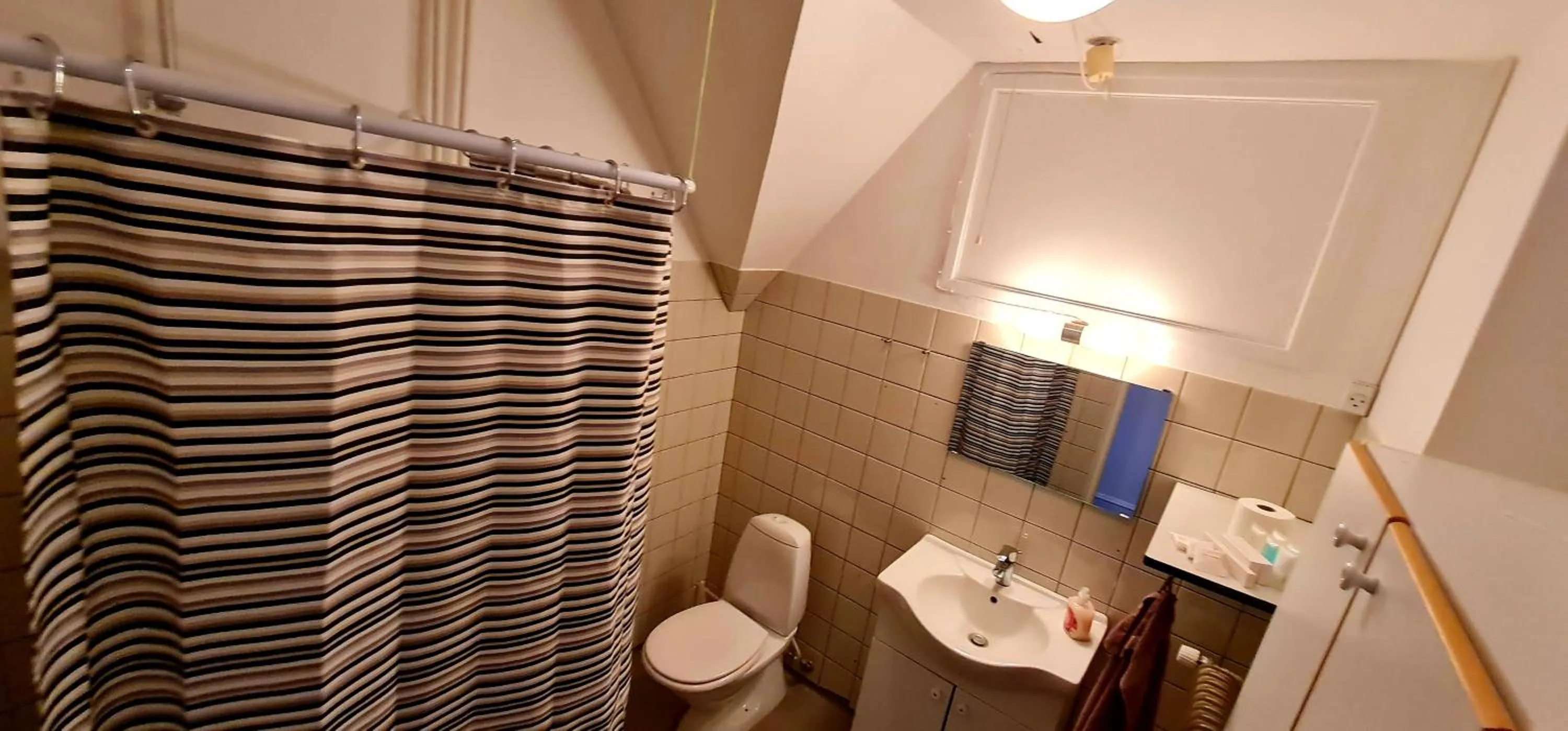 Bathroom in Hotel Stokkegaarden's BnB & Apartments