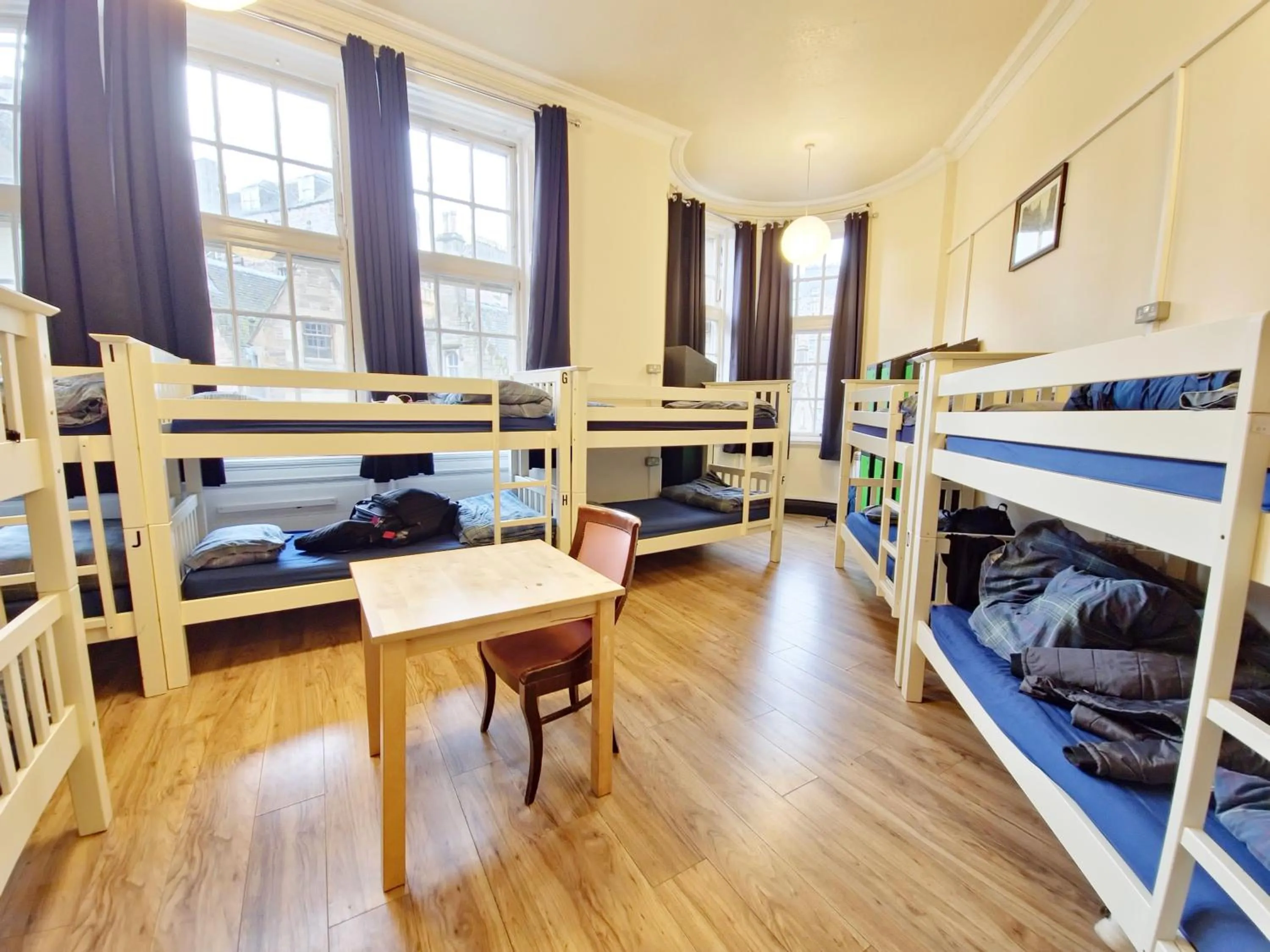 Bed in Edinburgh Backpackers - over 18s only