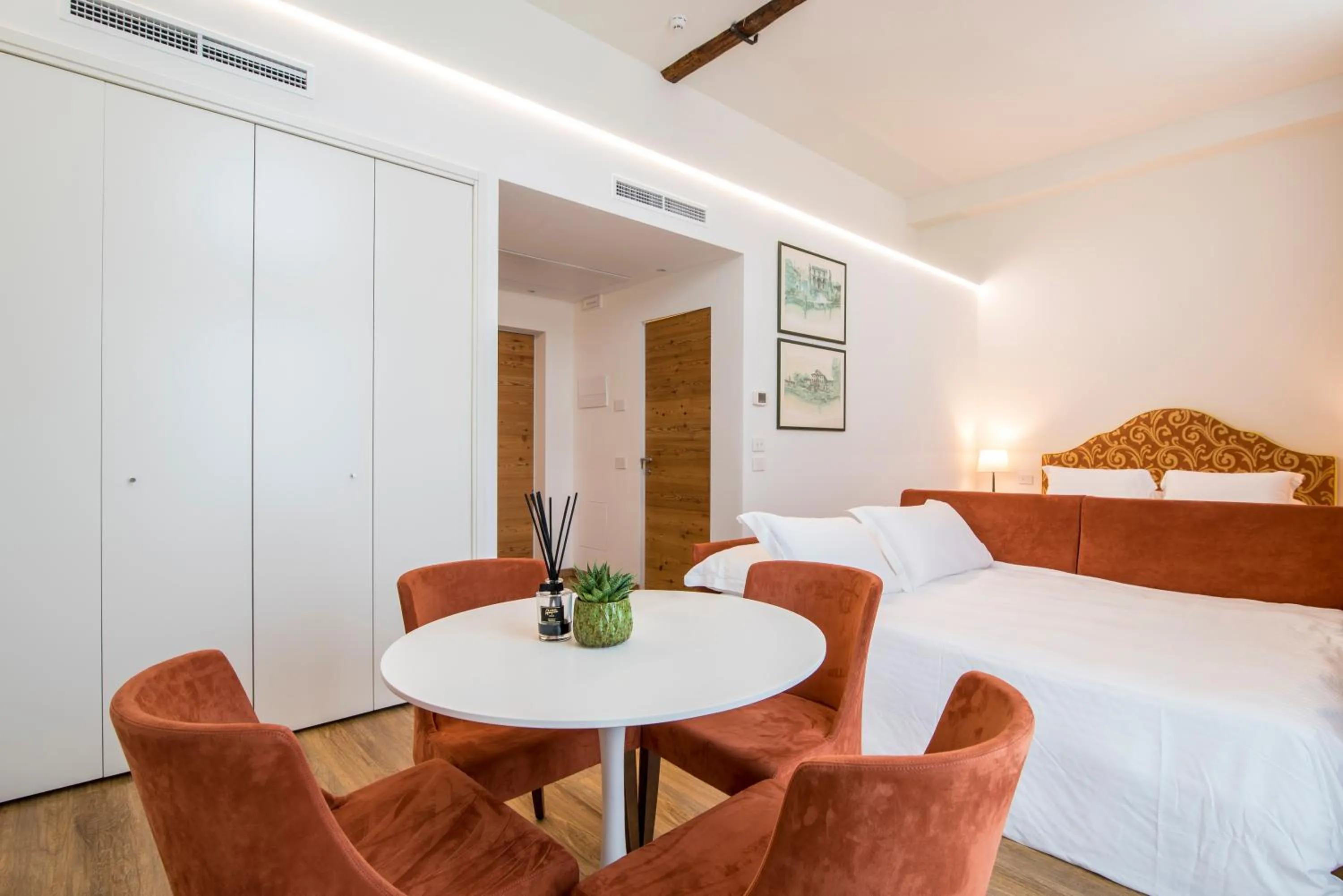 Living room, Bed in Hotel Ristorante Magia del Brenta