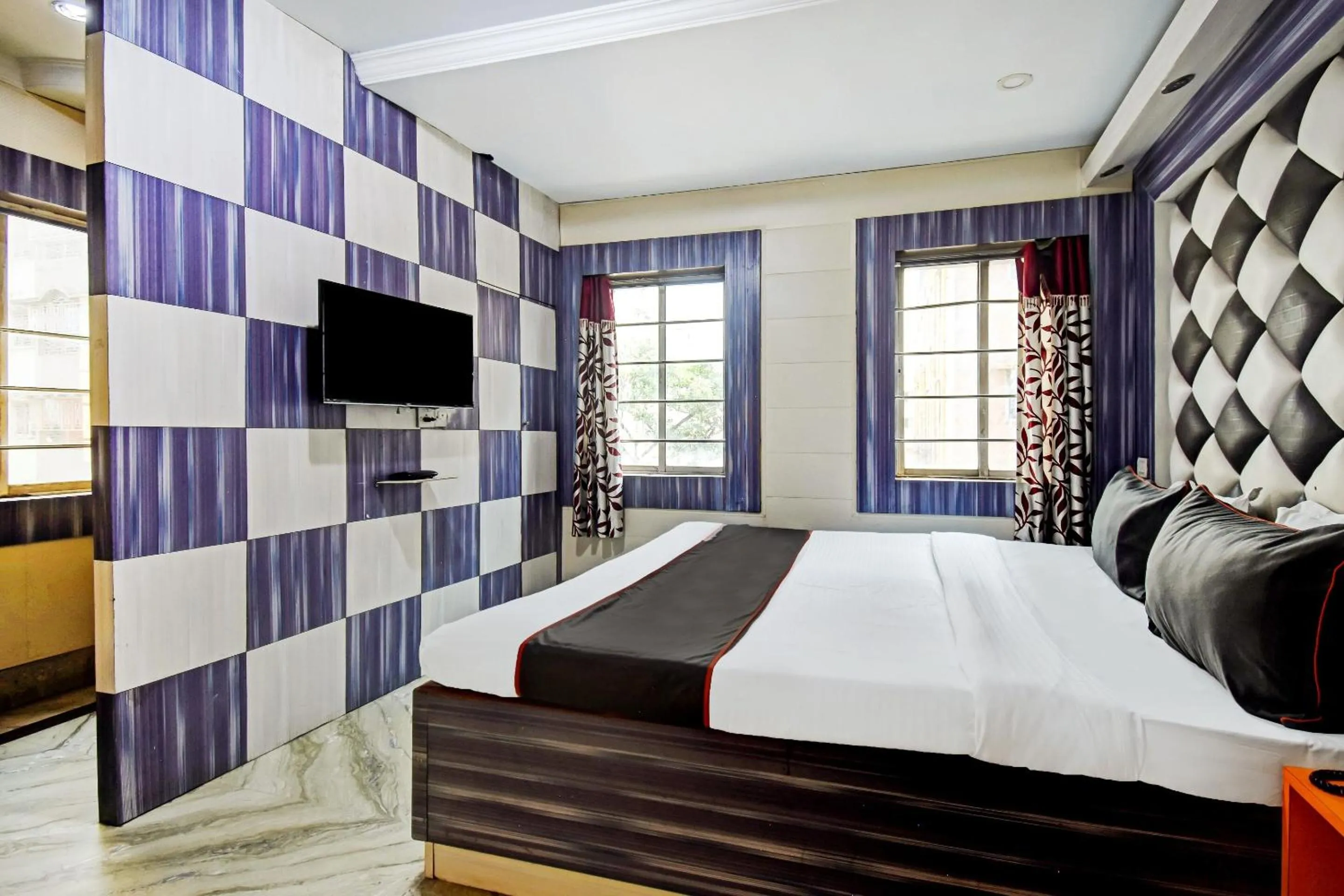 Bedroom, Bed in Hotel O Shree Krishna International