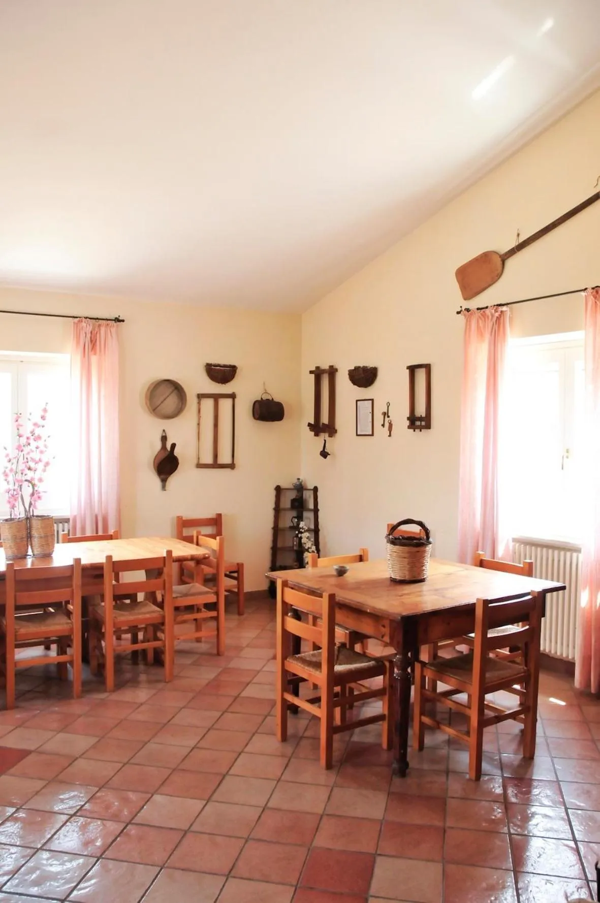 Communal lounge/ TV room in La Masseria di Villa Giulia