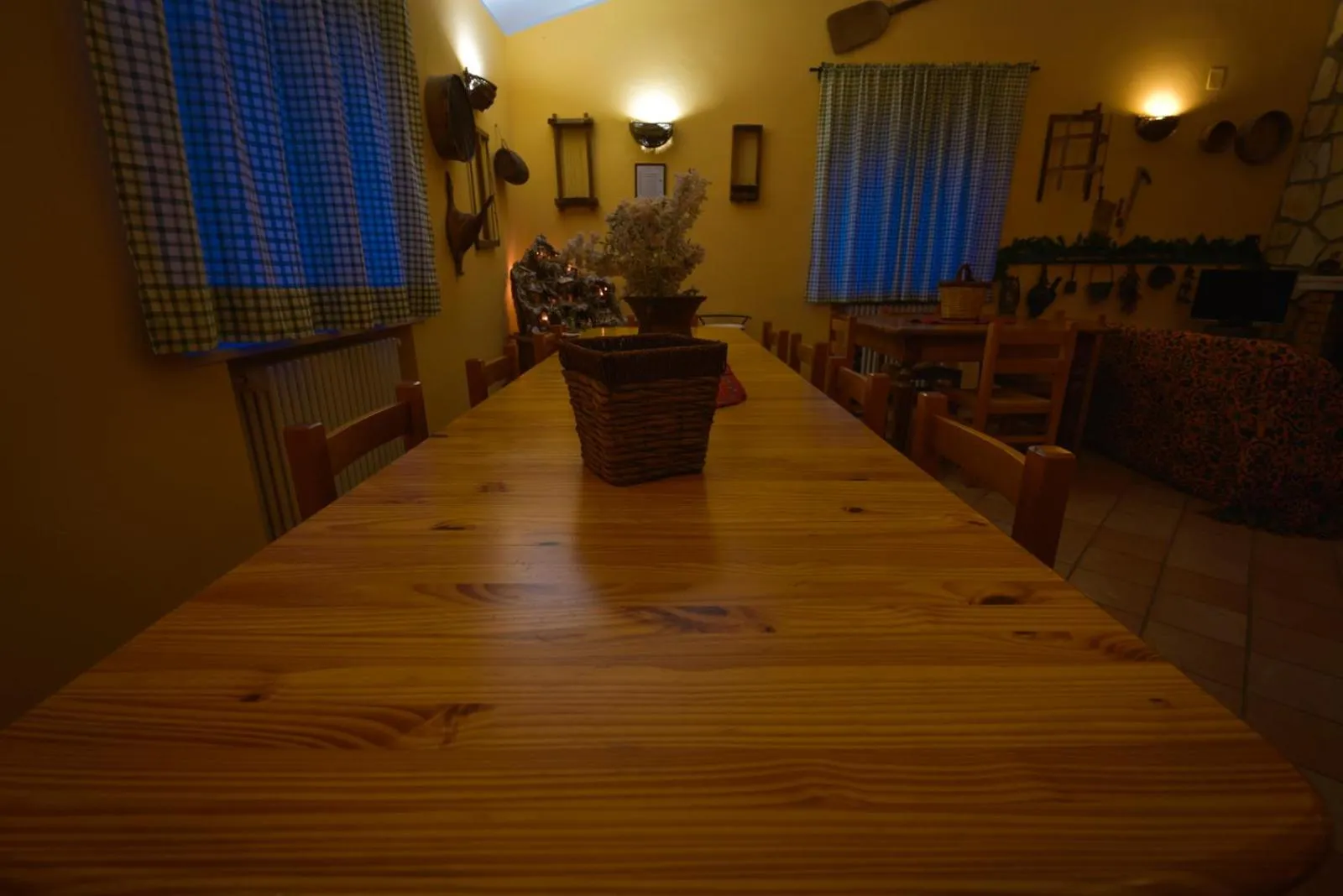 Communal lounge/ TV room in La Masseria di Villa Giulia