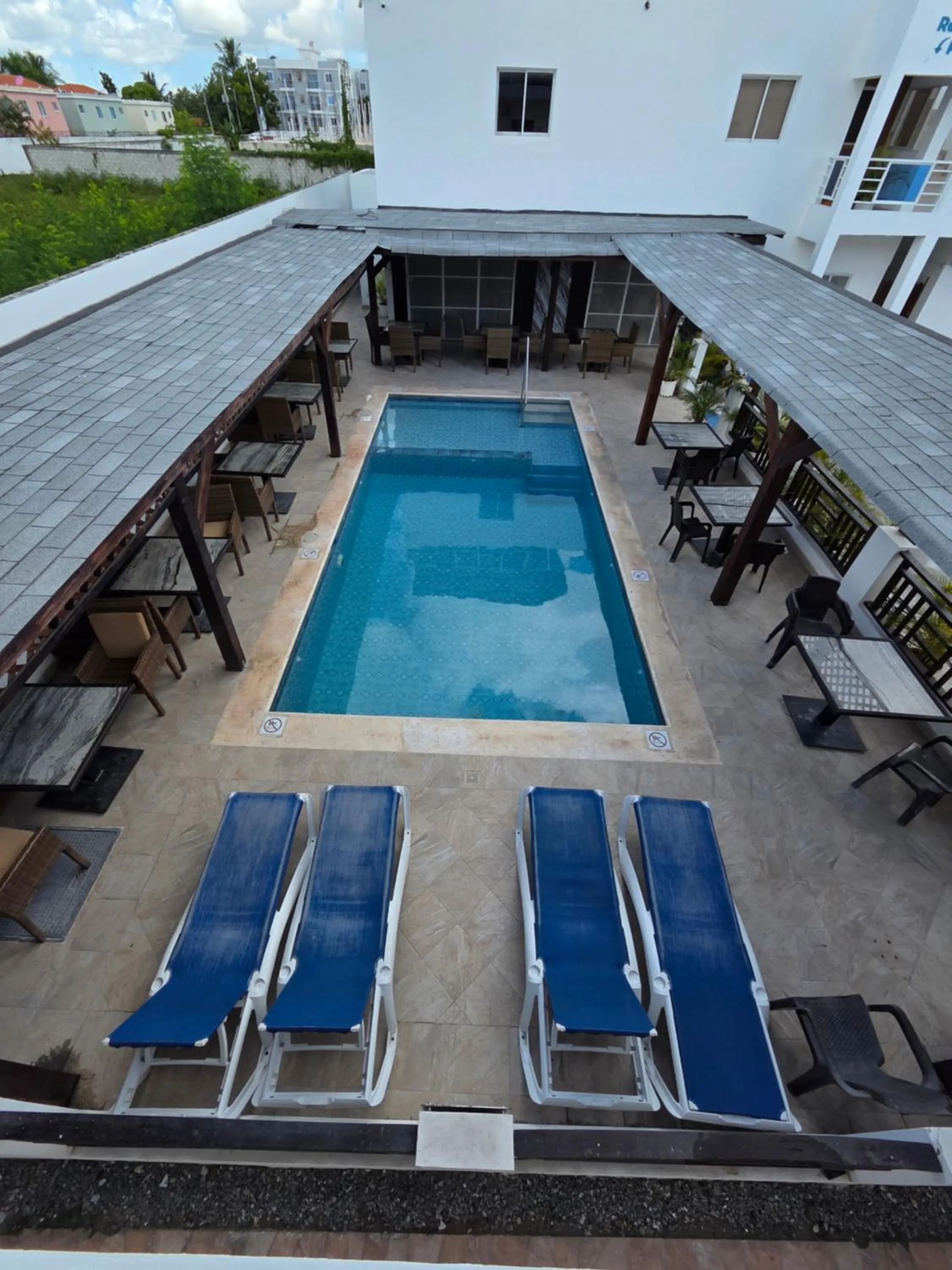 Swimming pool in Costa Love Hotel Aeropuerto