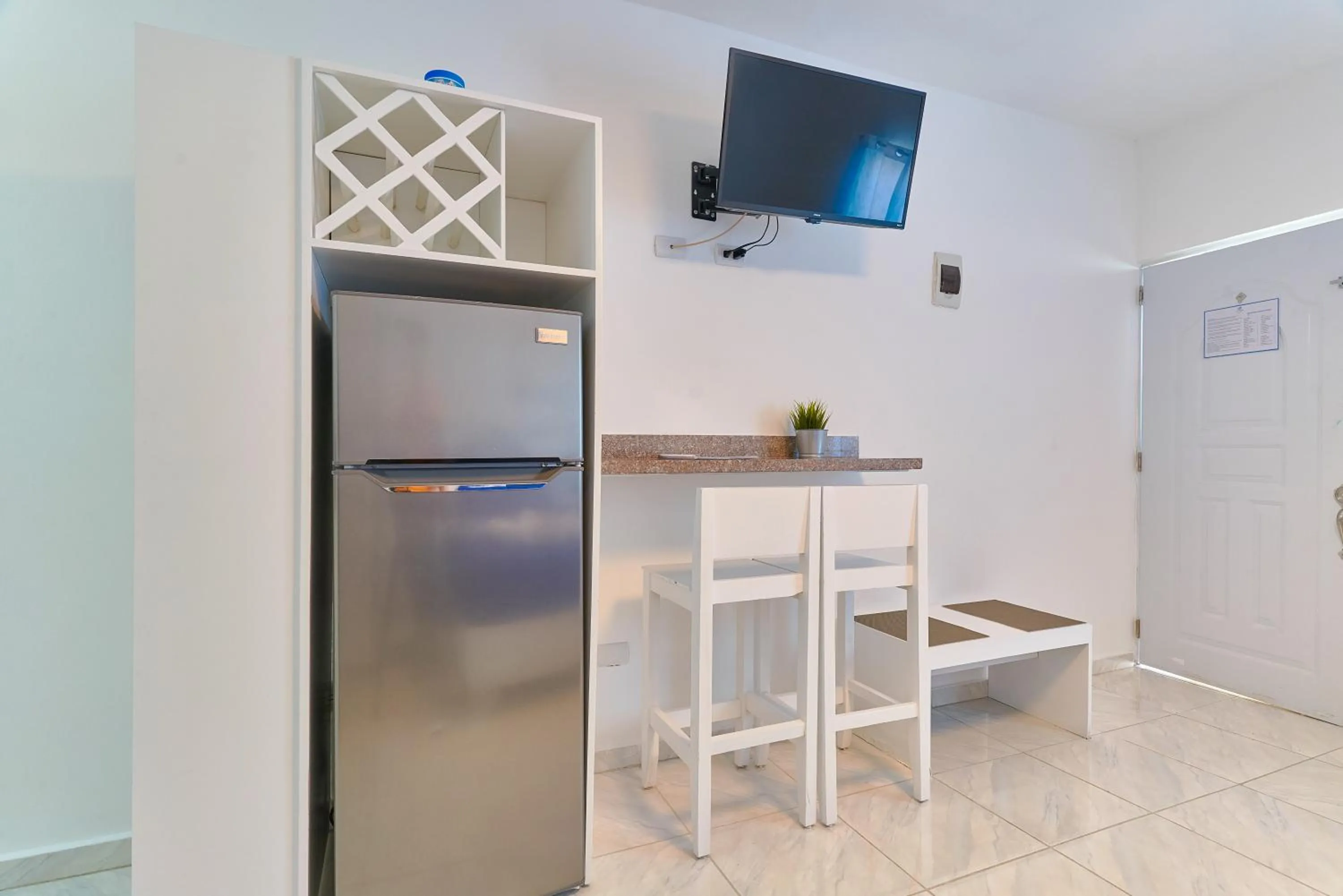 TV and multimedia in Costa Love Hotel Aeropuerto