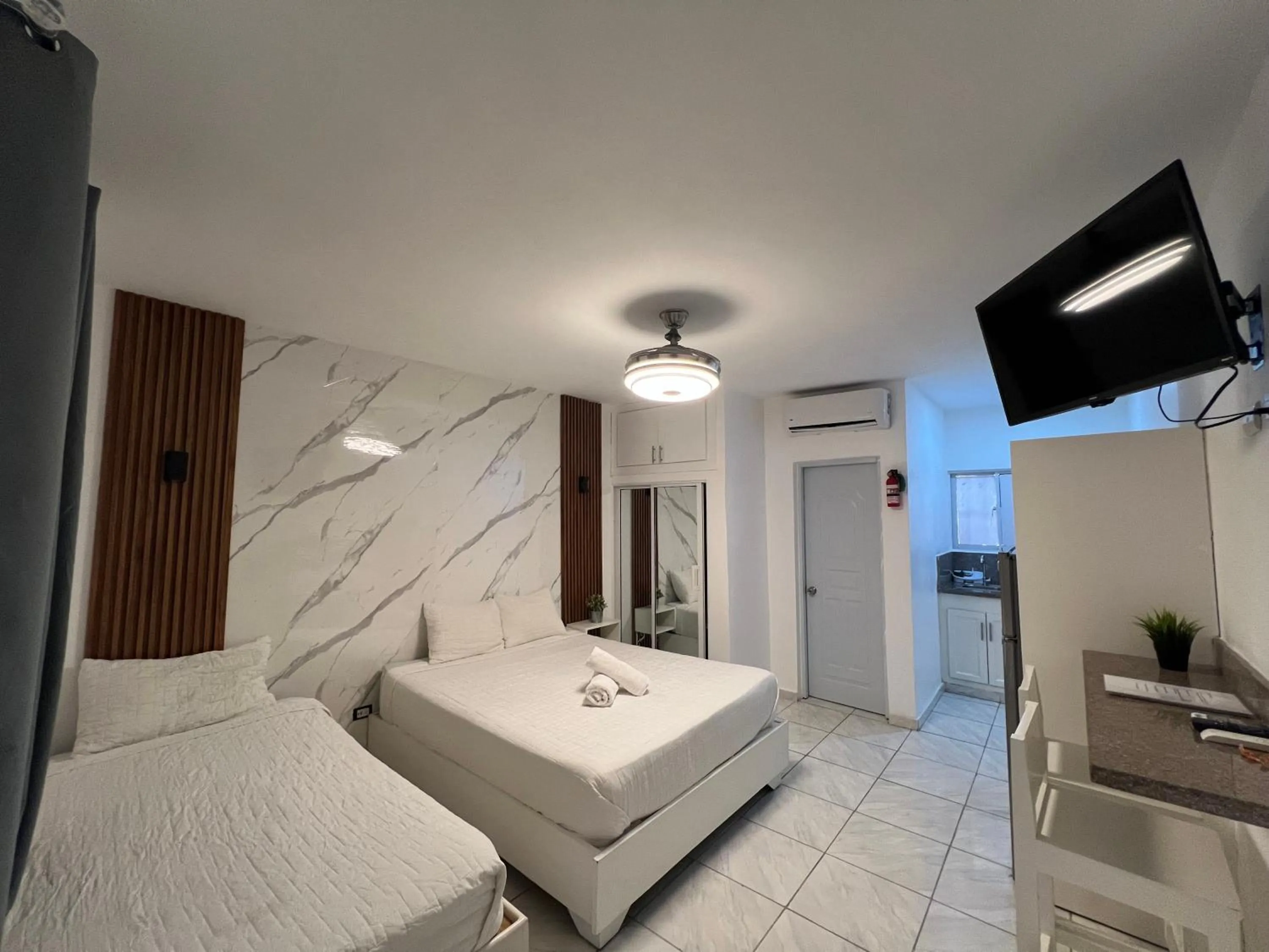 Photo of the whole room, Bed in Costa Love Hotel Aeropuerto