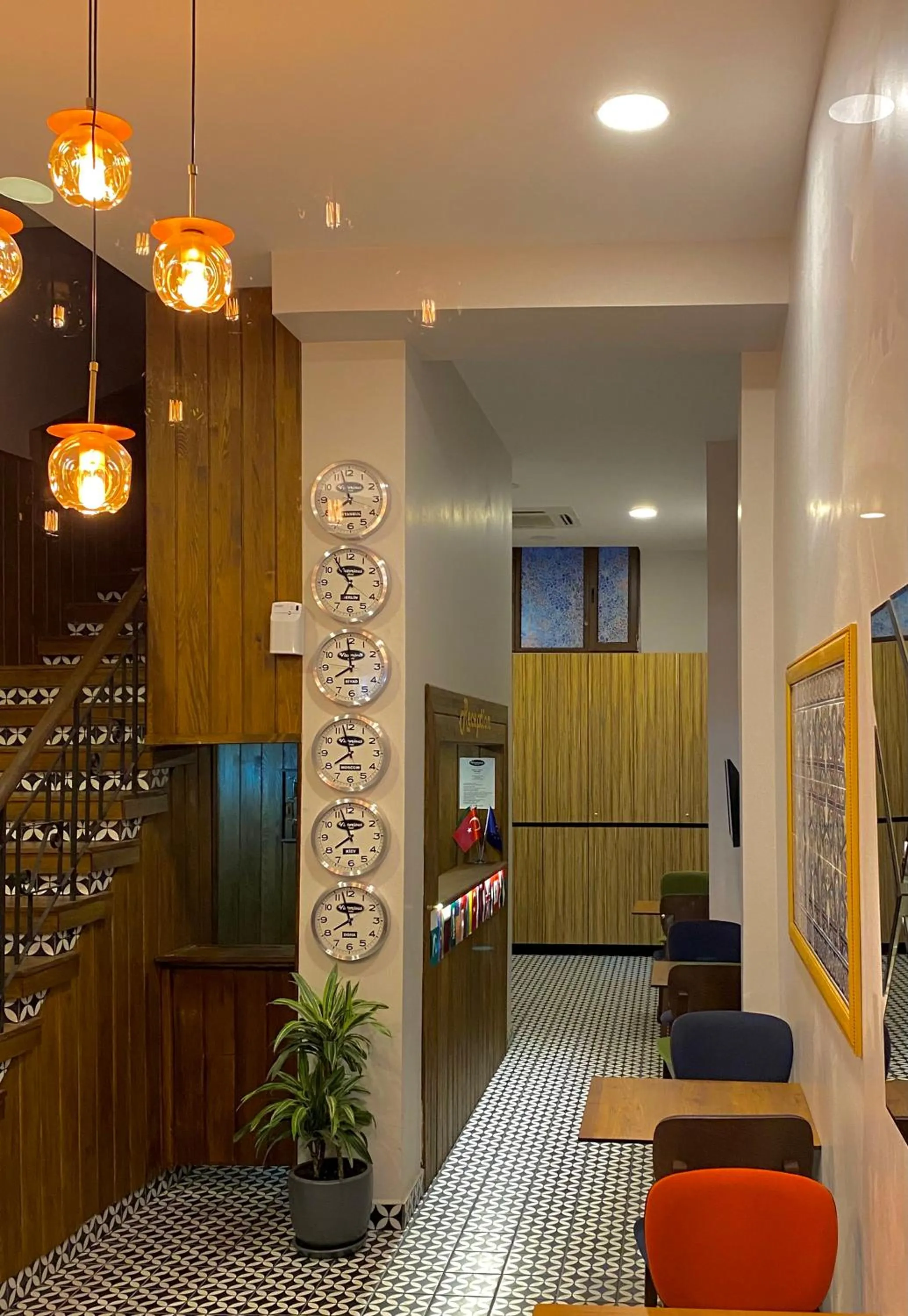 Lobby or reception in Victorious Hotel