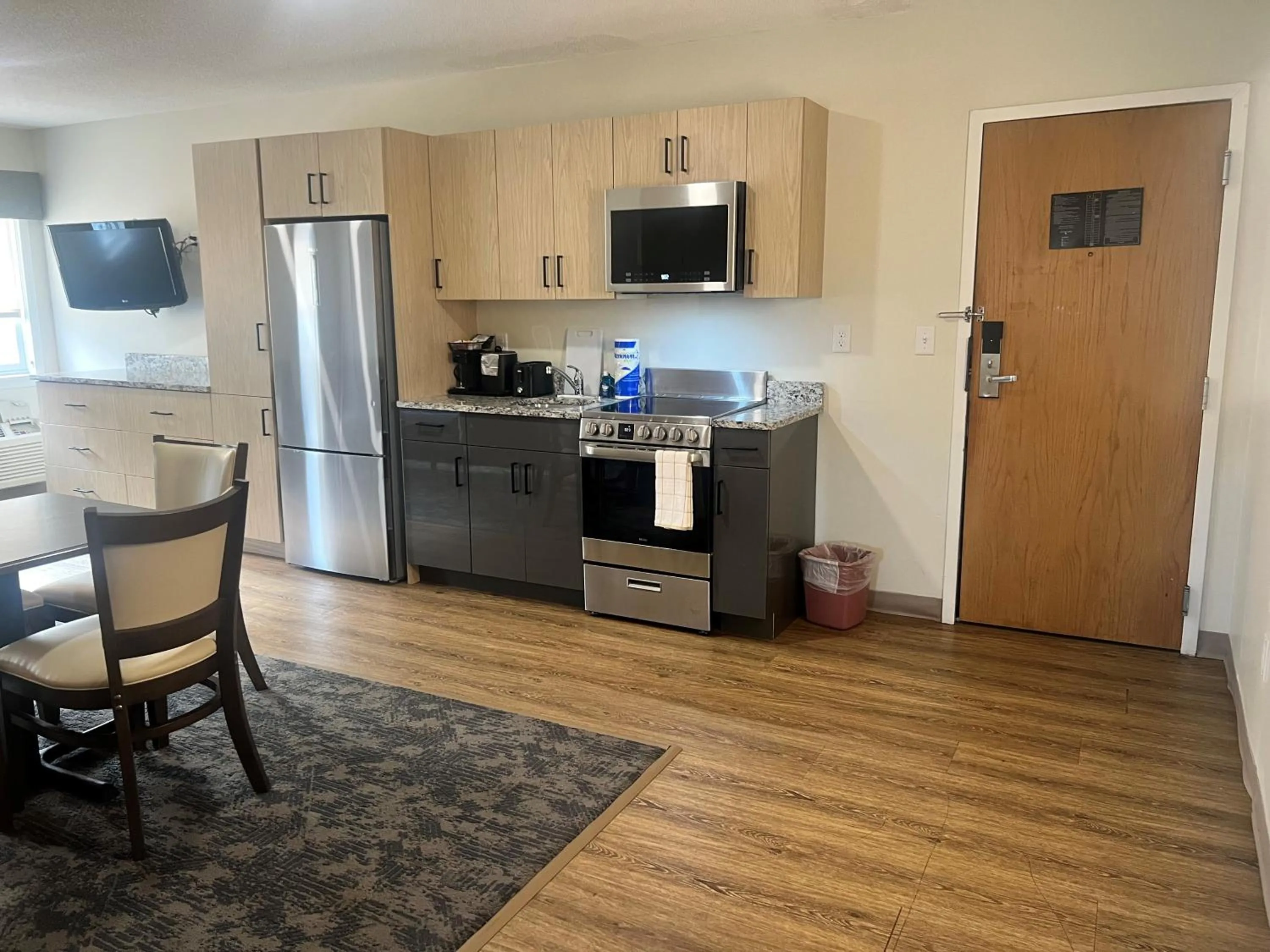 Kitchen or kitchenette in Residences at Solomon Pond