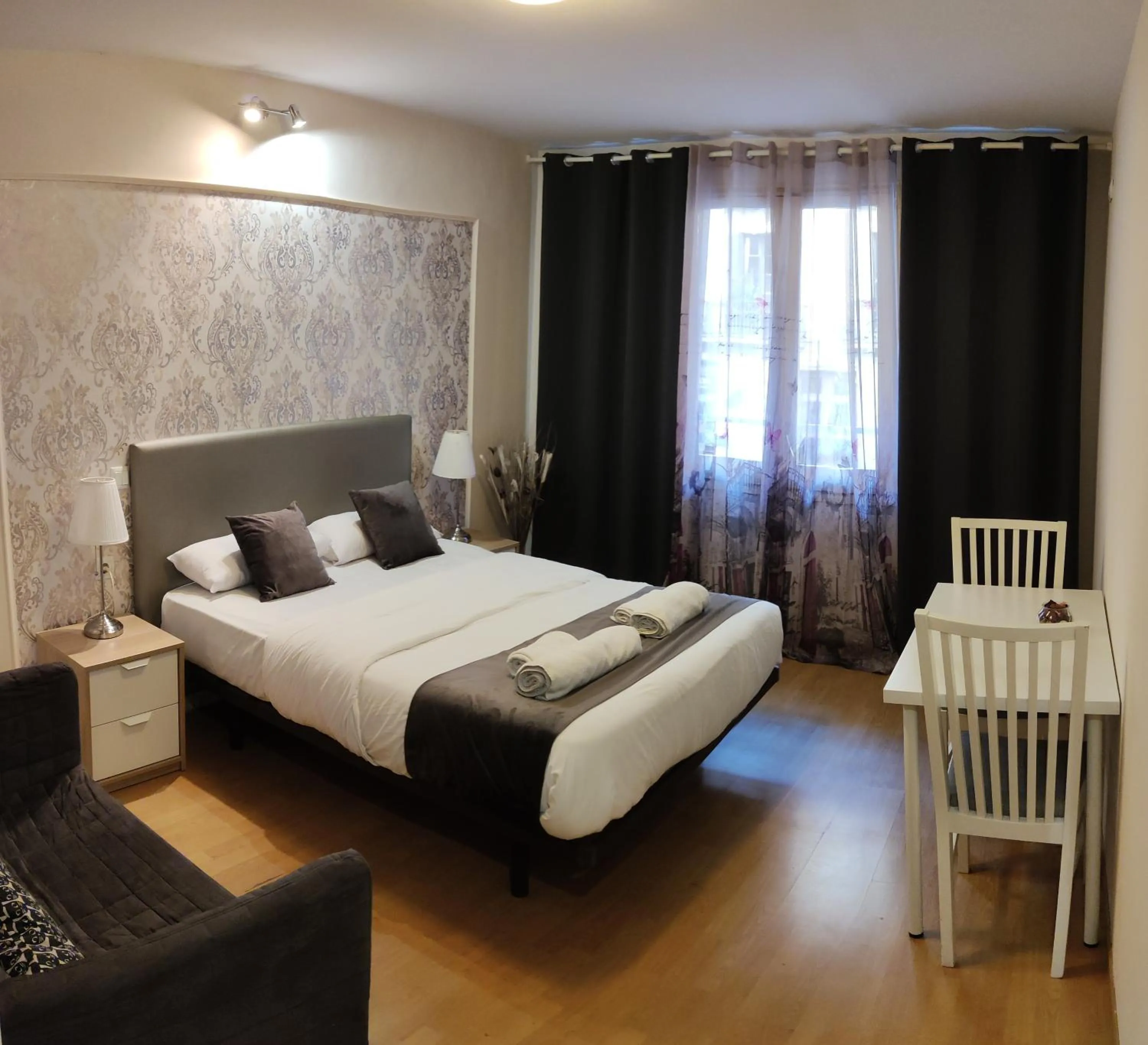 Bedroom, Bed in Guest House Barcelona Bruc