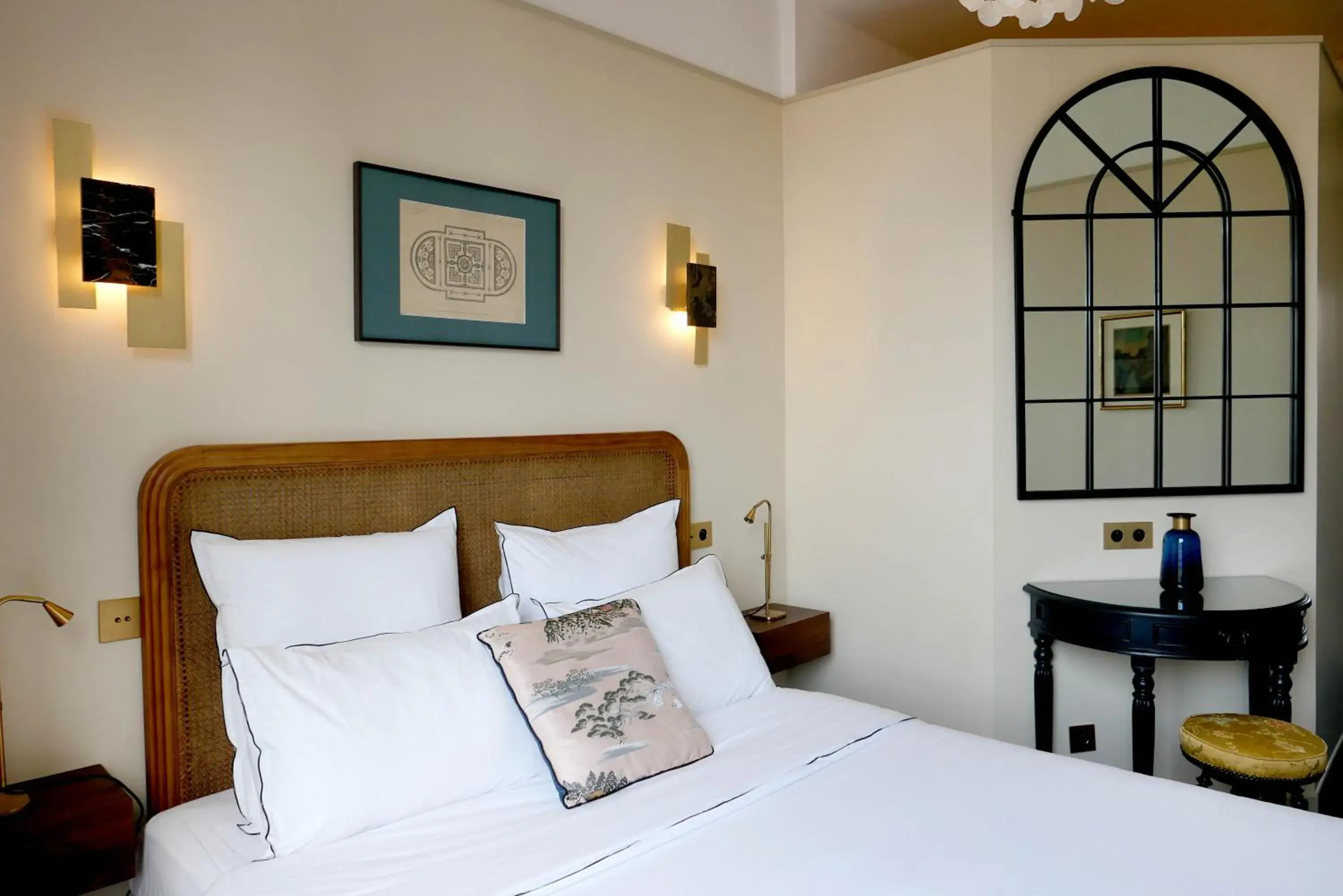 Standard Double Room - single occupancy in Hôtel Bristol Pau Standard Double Room - single occupancy in Hôtel Bristol Pau