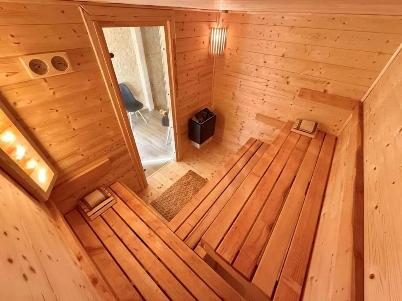 Sauna in B&B Emarik