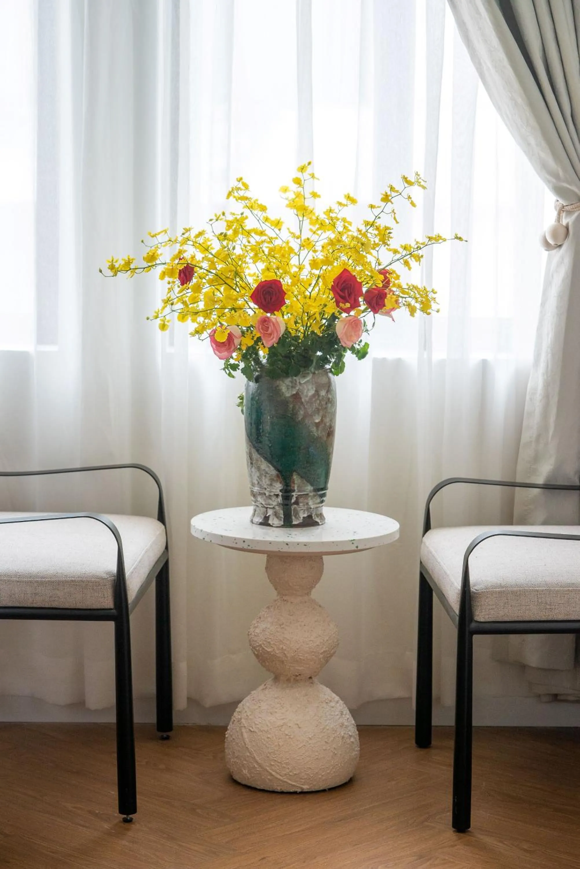 Seating area in Me Saigon Boutique Hotel
